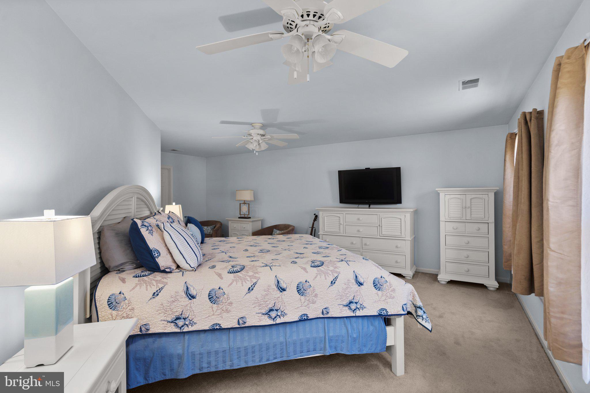 BROOKEVILLE KNOLLS - Residential