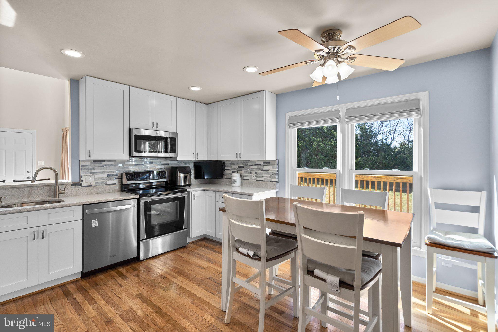 BROOKEVILLE KNOLLS - Residential