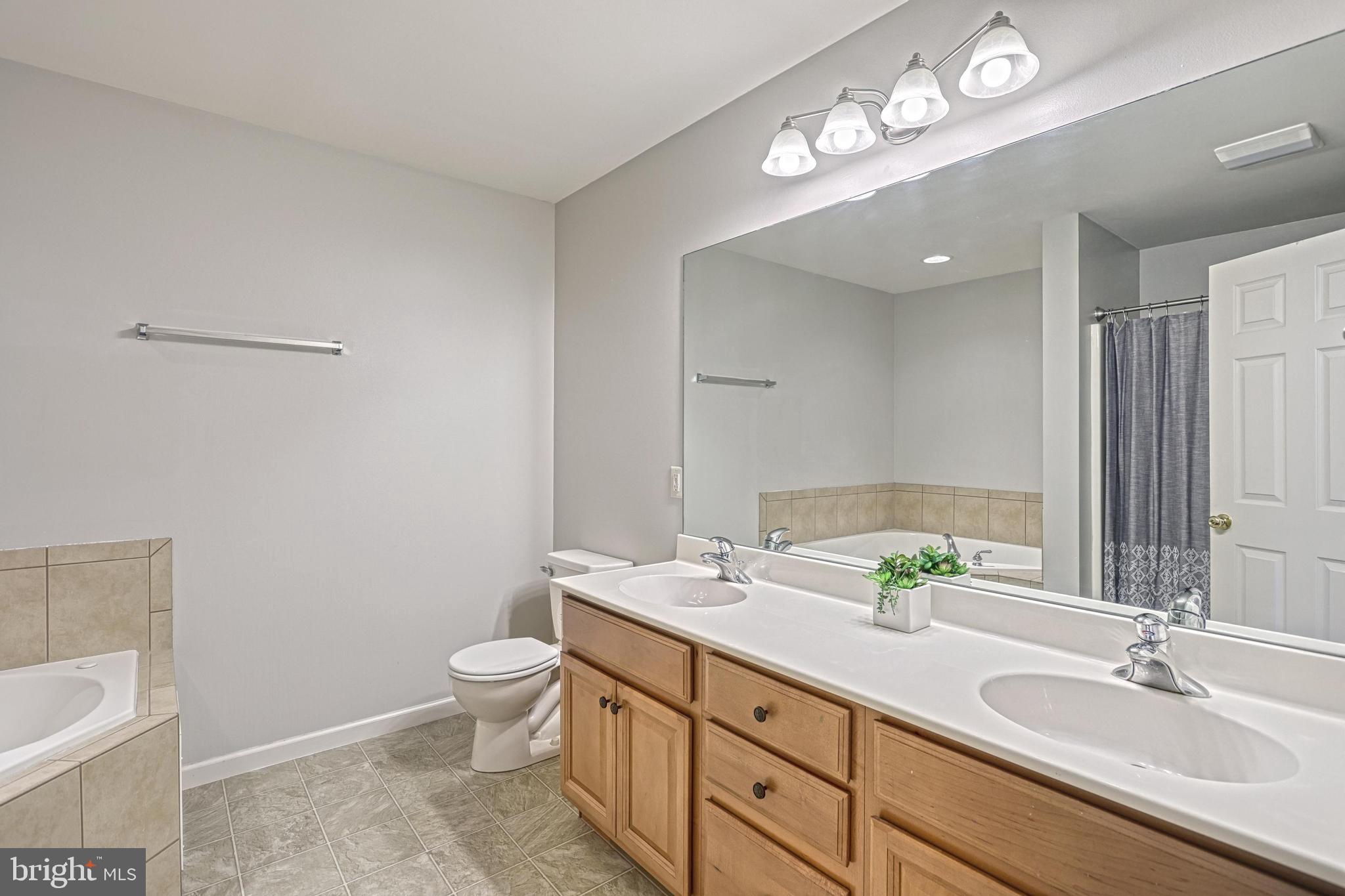 WINDING HILLS - Residential