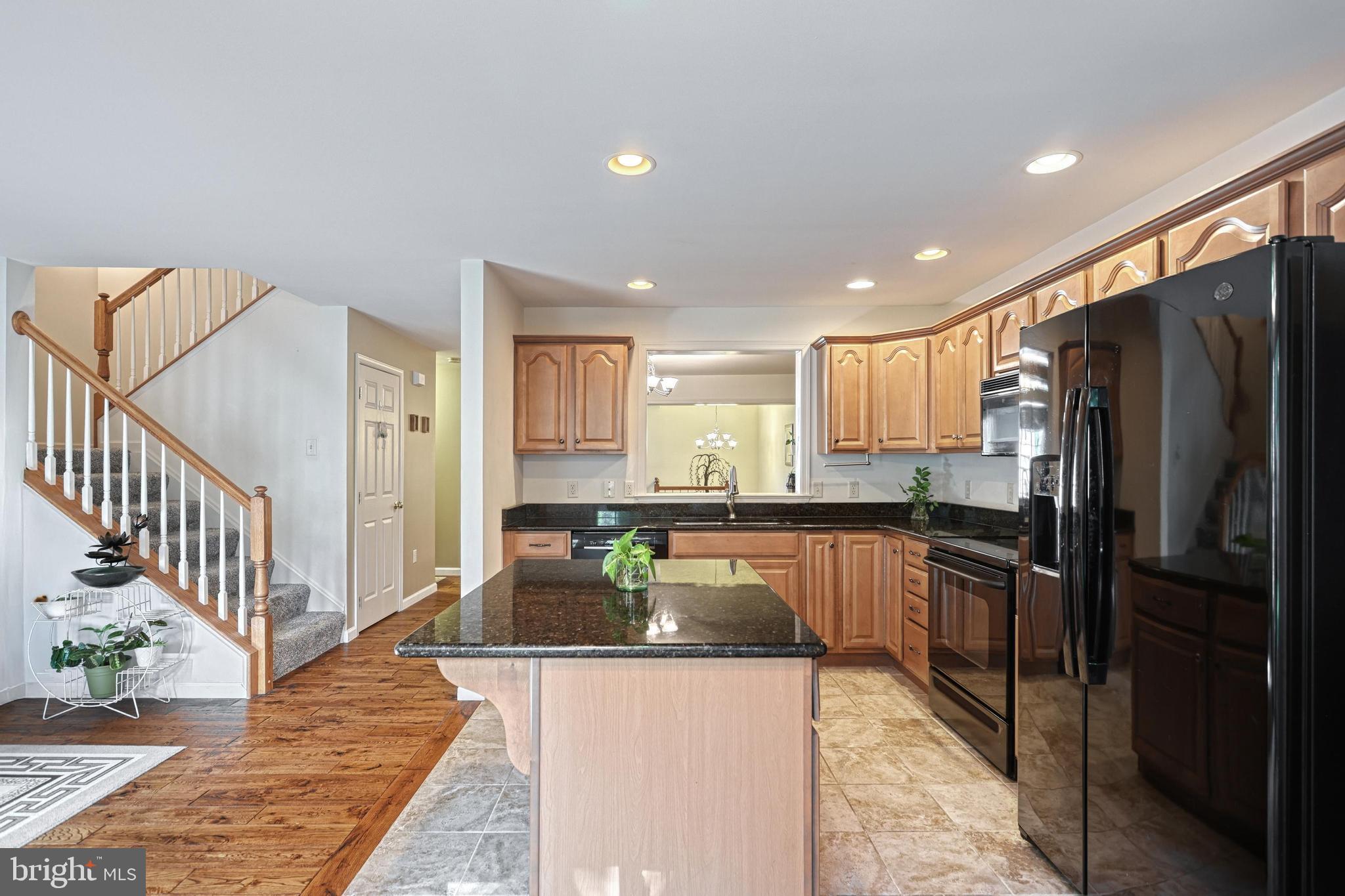 WINDING HILLS - Residential