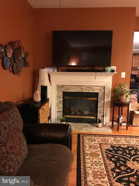 PRINCE WILLIAM COUNTY CENTER - Residential Lease