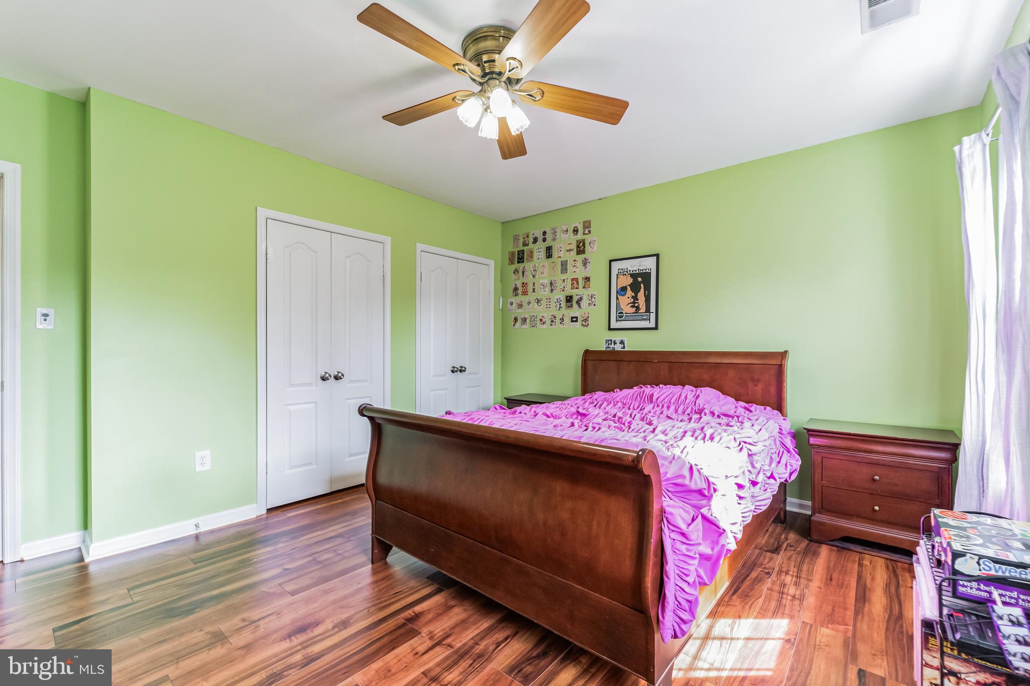 LAYTONSVILLE KNOLLS - Residential