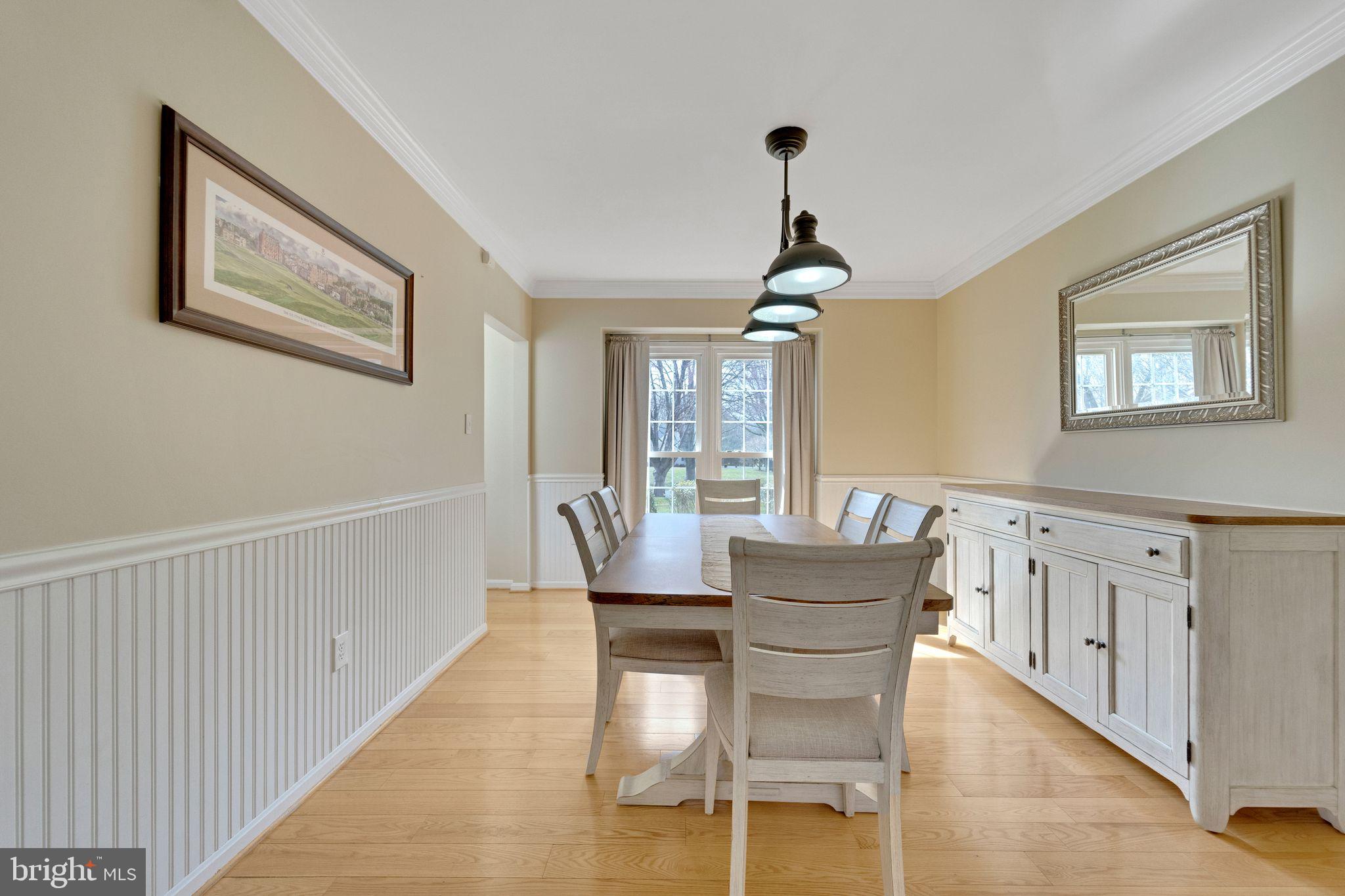 LAYTONSVILLE KNOLLS - Residential