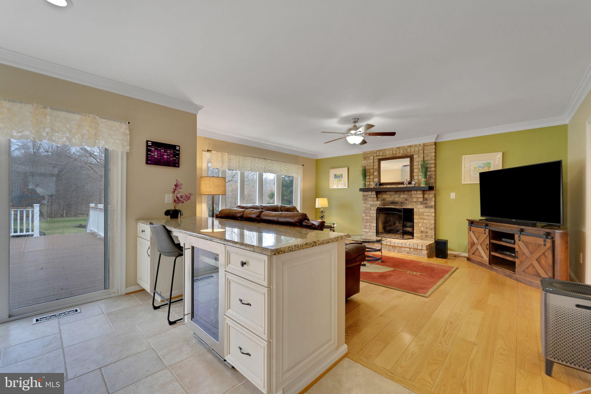 LAYTONSVILLE KNOLLS - Residential