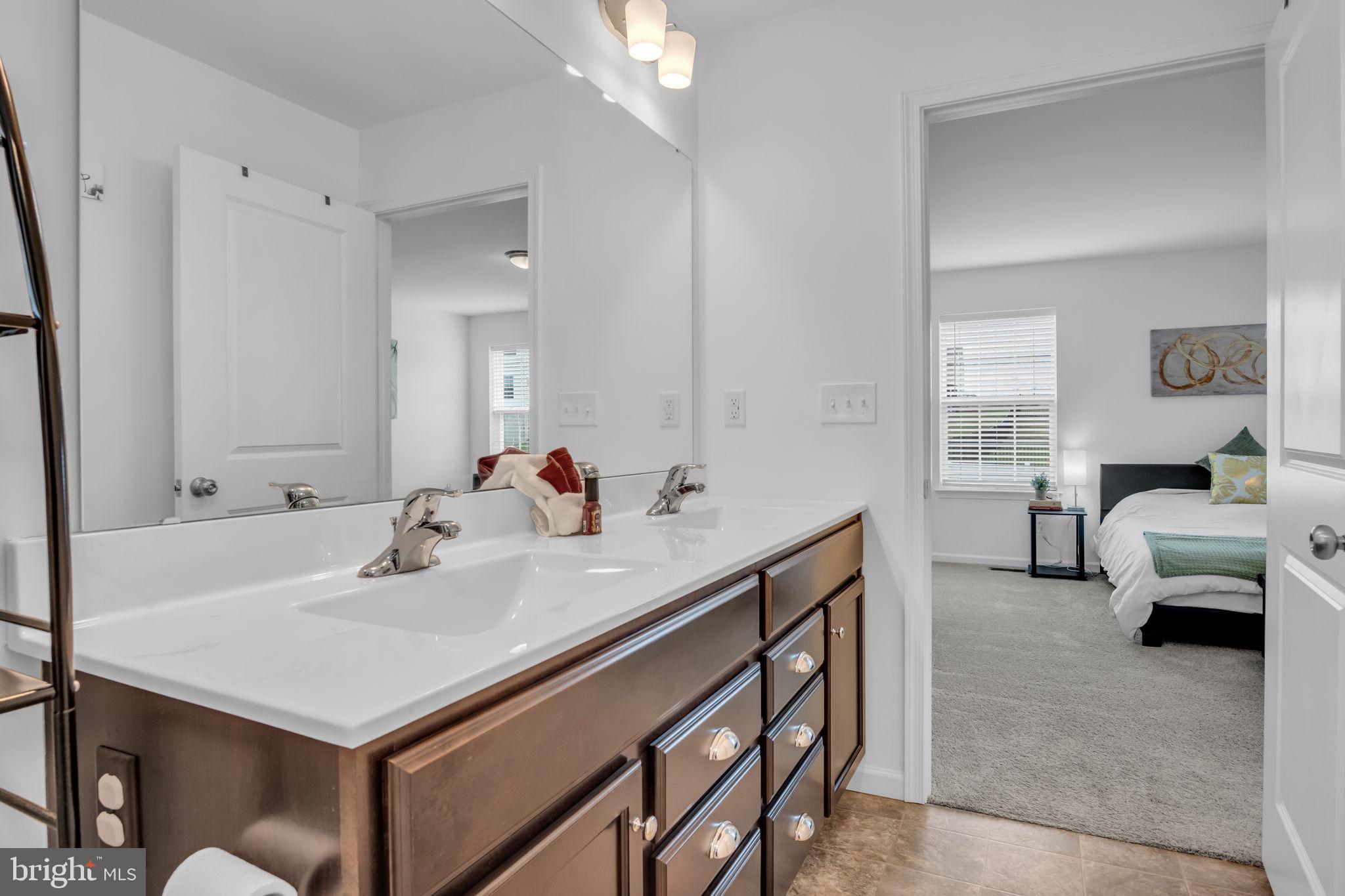 STONE MILL ESTATES - Residential