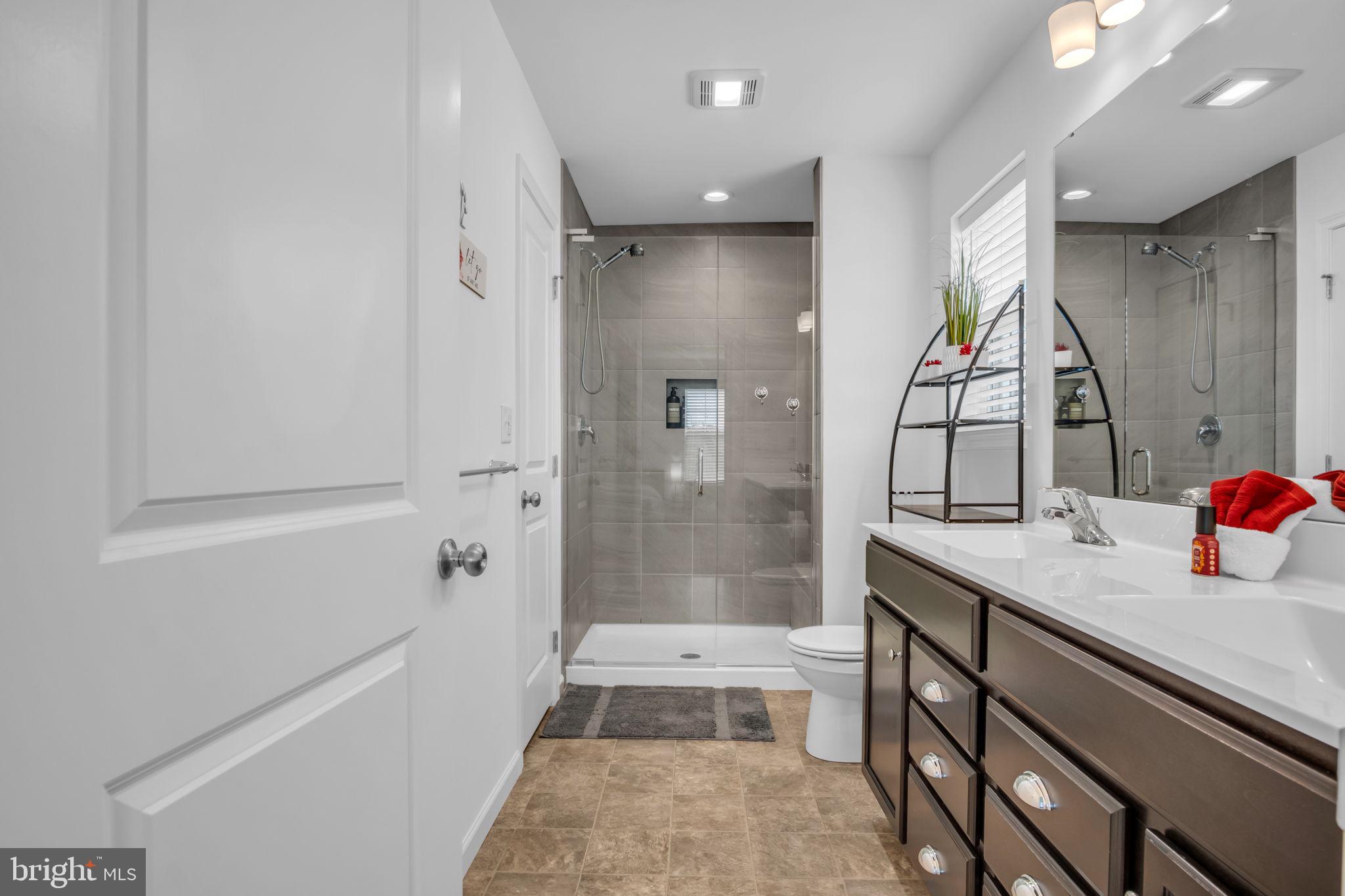 STONE MILL ESTATES - Residential