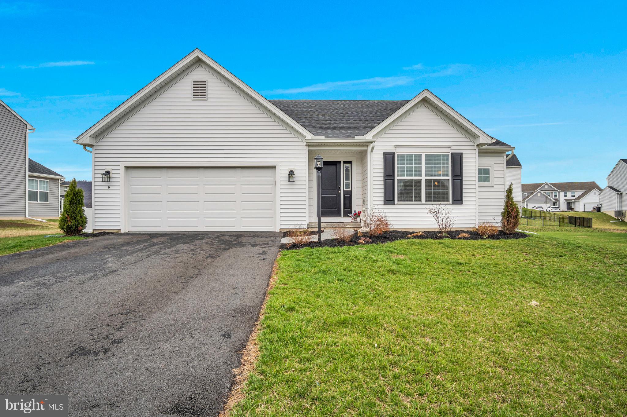 STONE MILL ESTATES - Residential