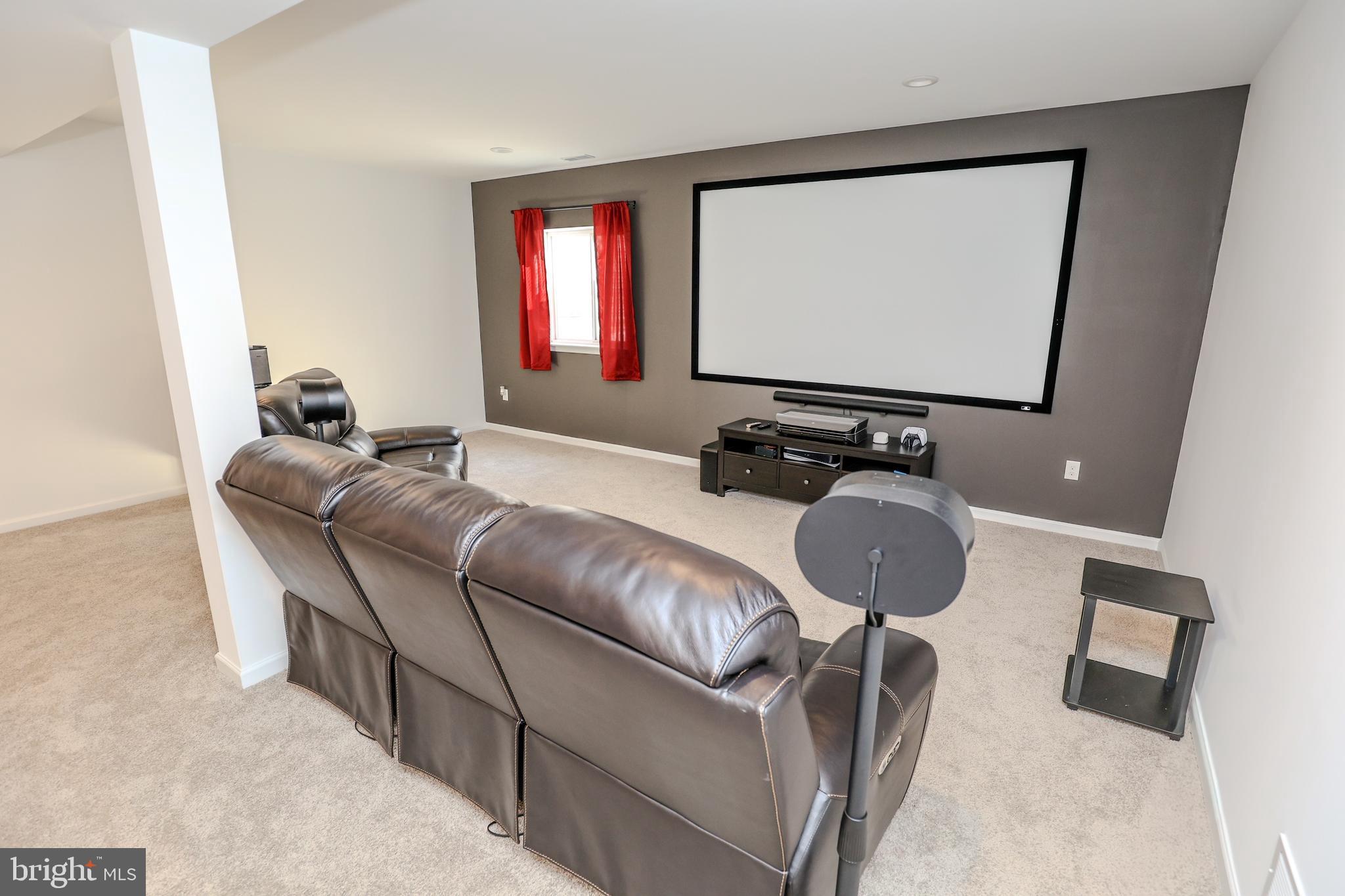 STONE MILL ESTATES - Residential