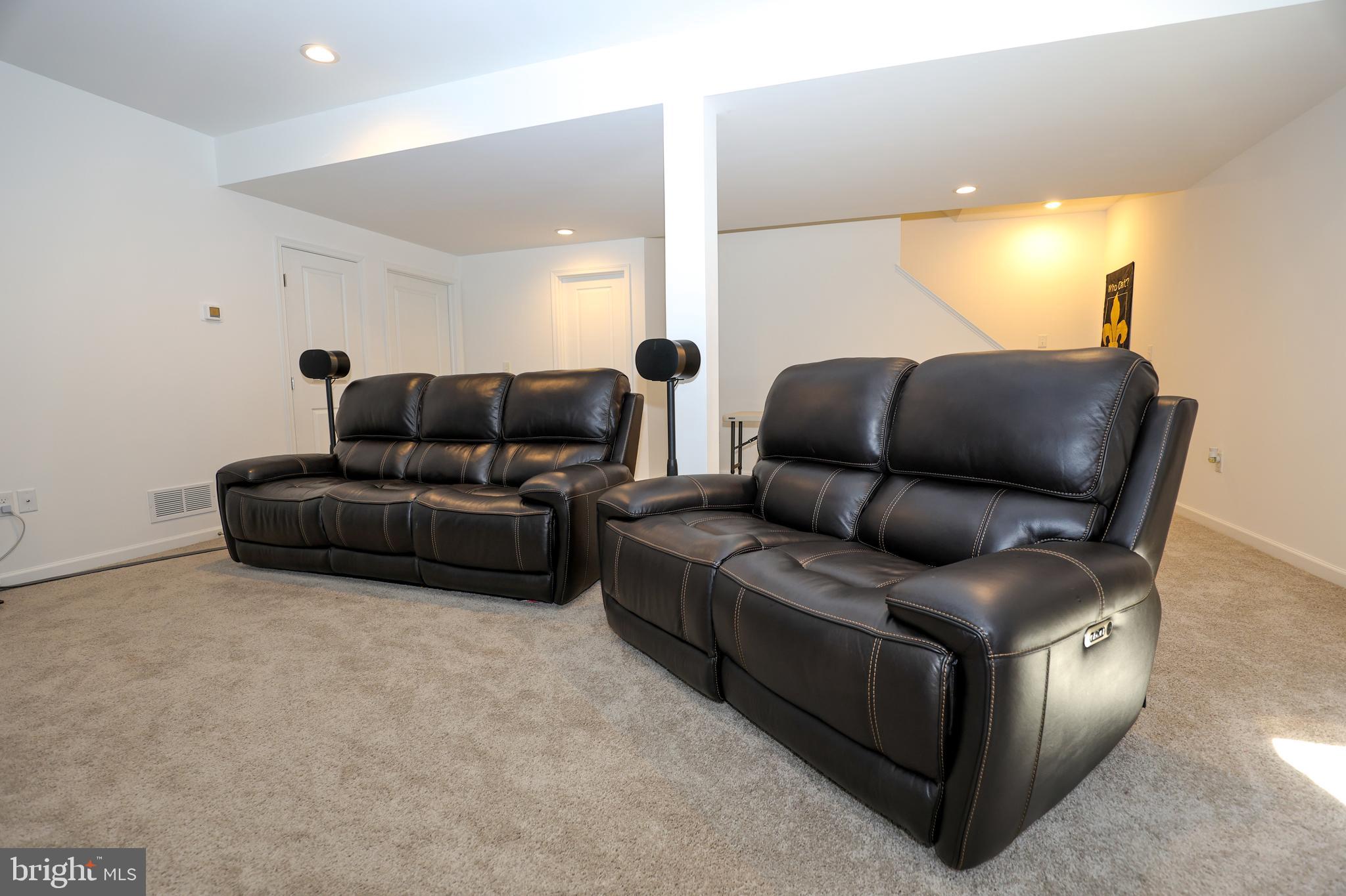 STONE MILL ESTATES - Residential