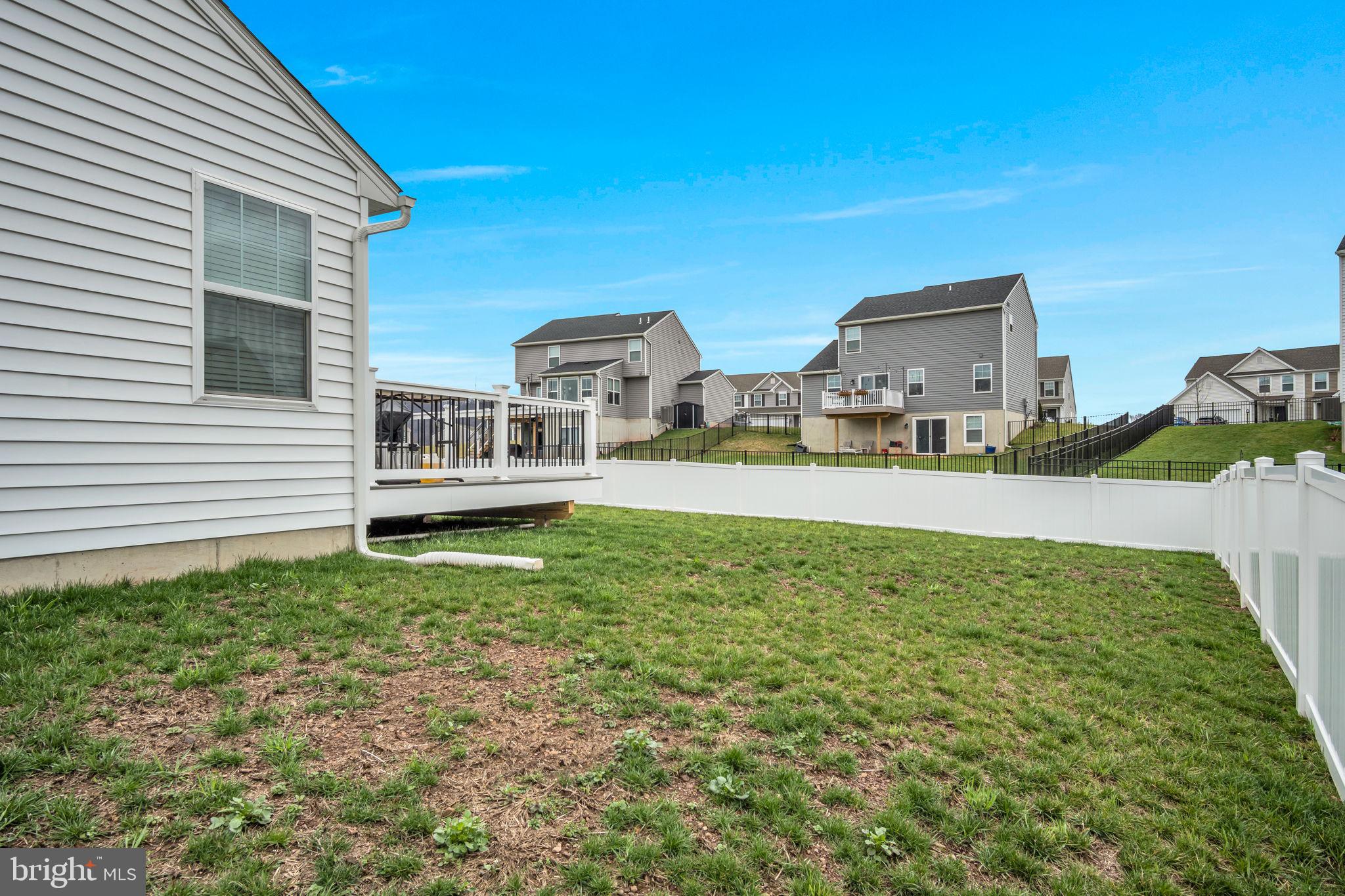 STONE MILL ESTATES - Residential