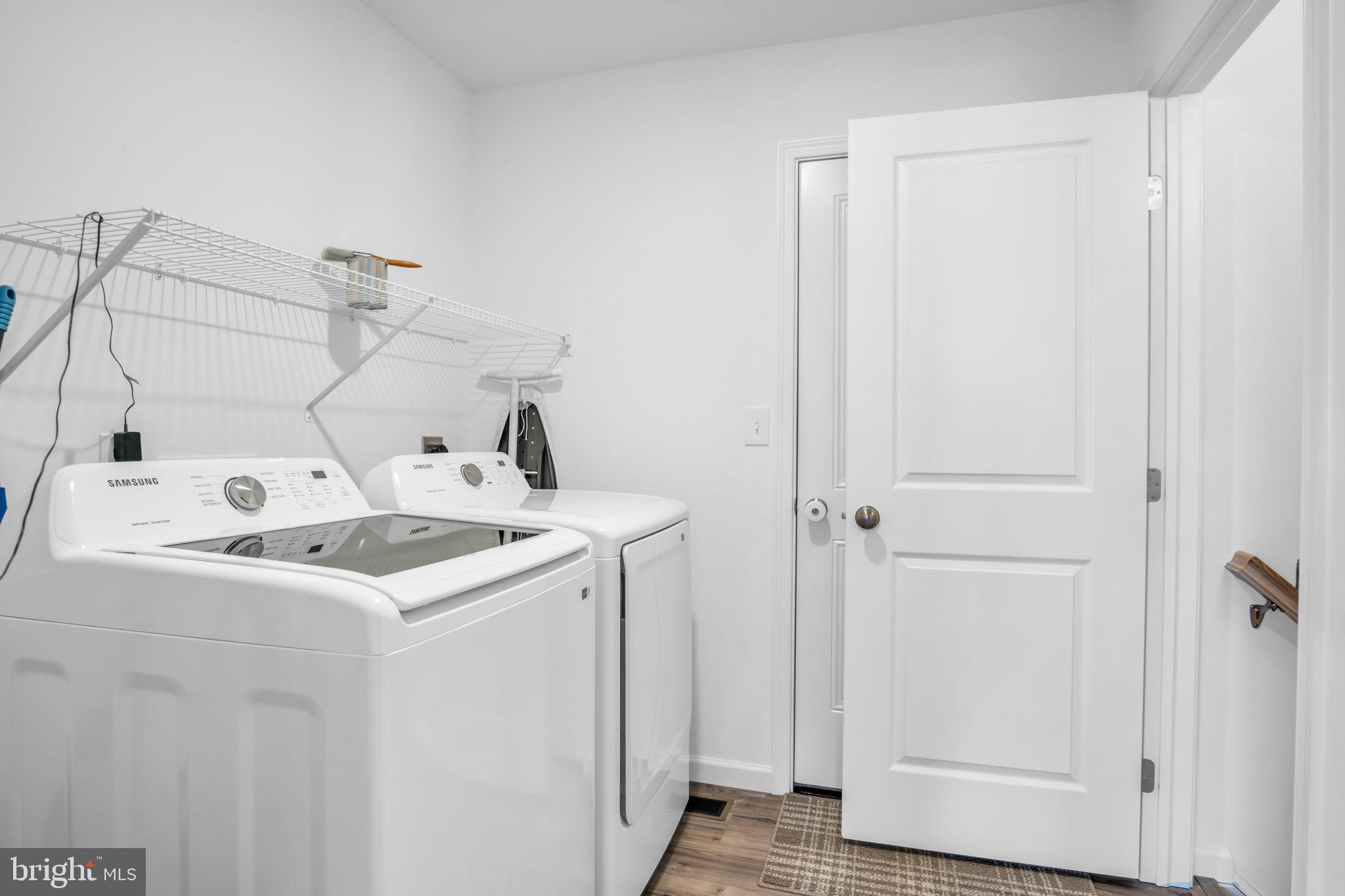 STONE MILL ESTATES - Residential