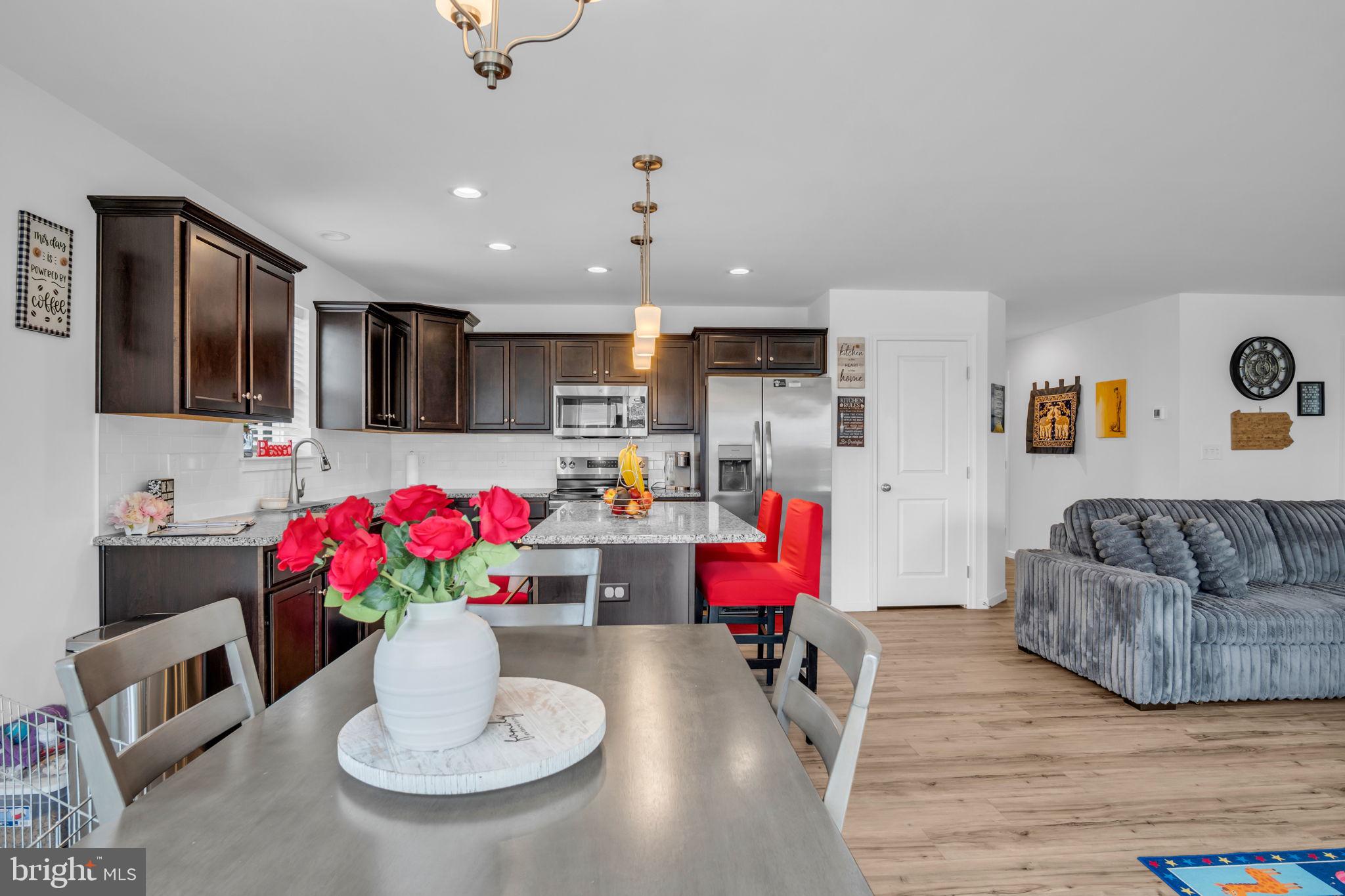 STONE MILL ESTATES - Residential