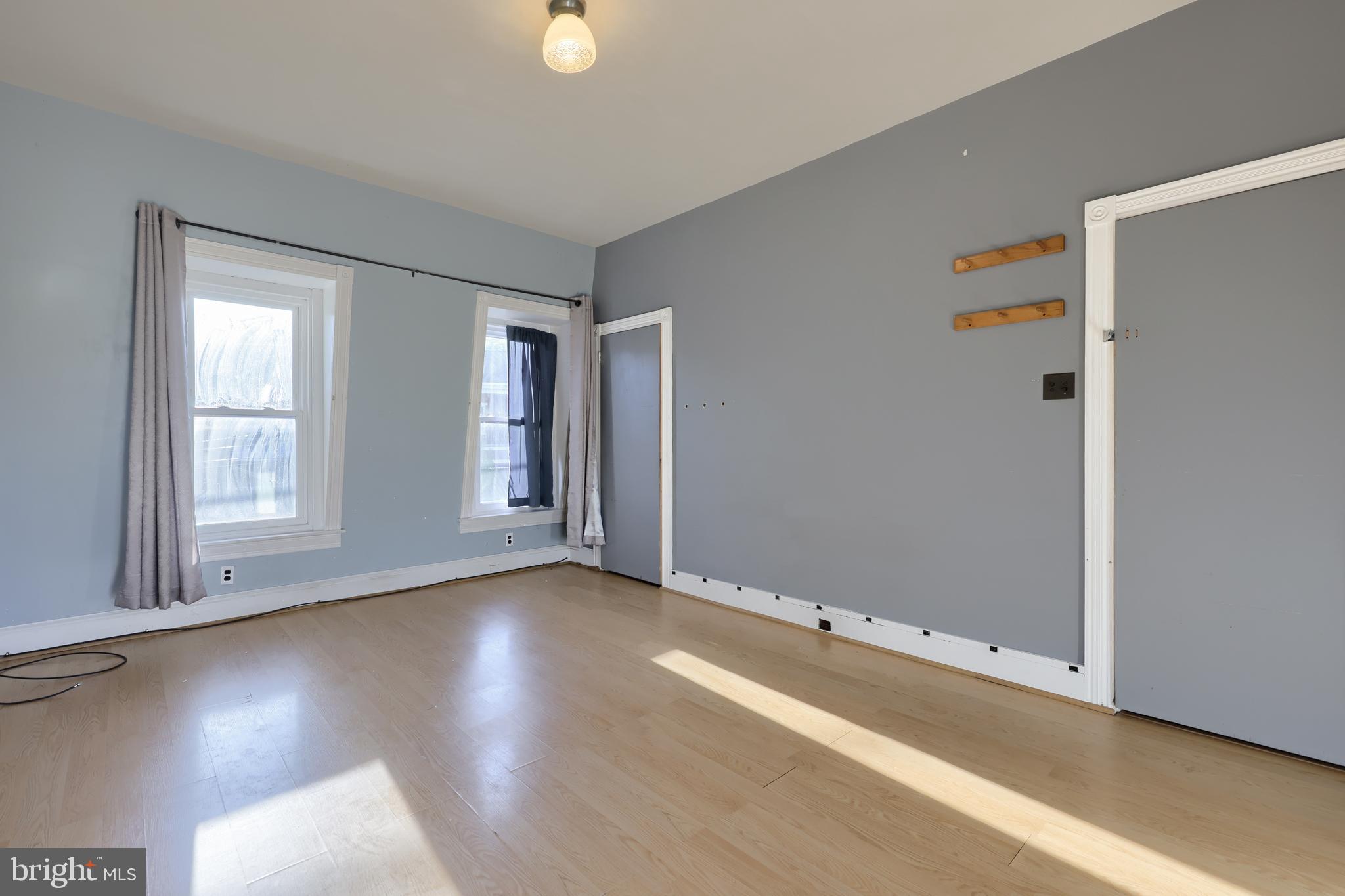 20 ACRE WOODS - Residential