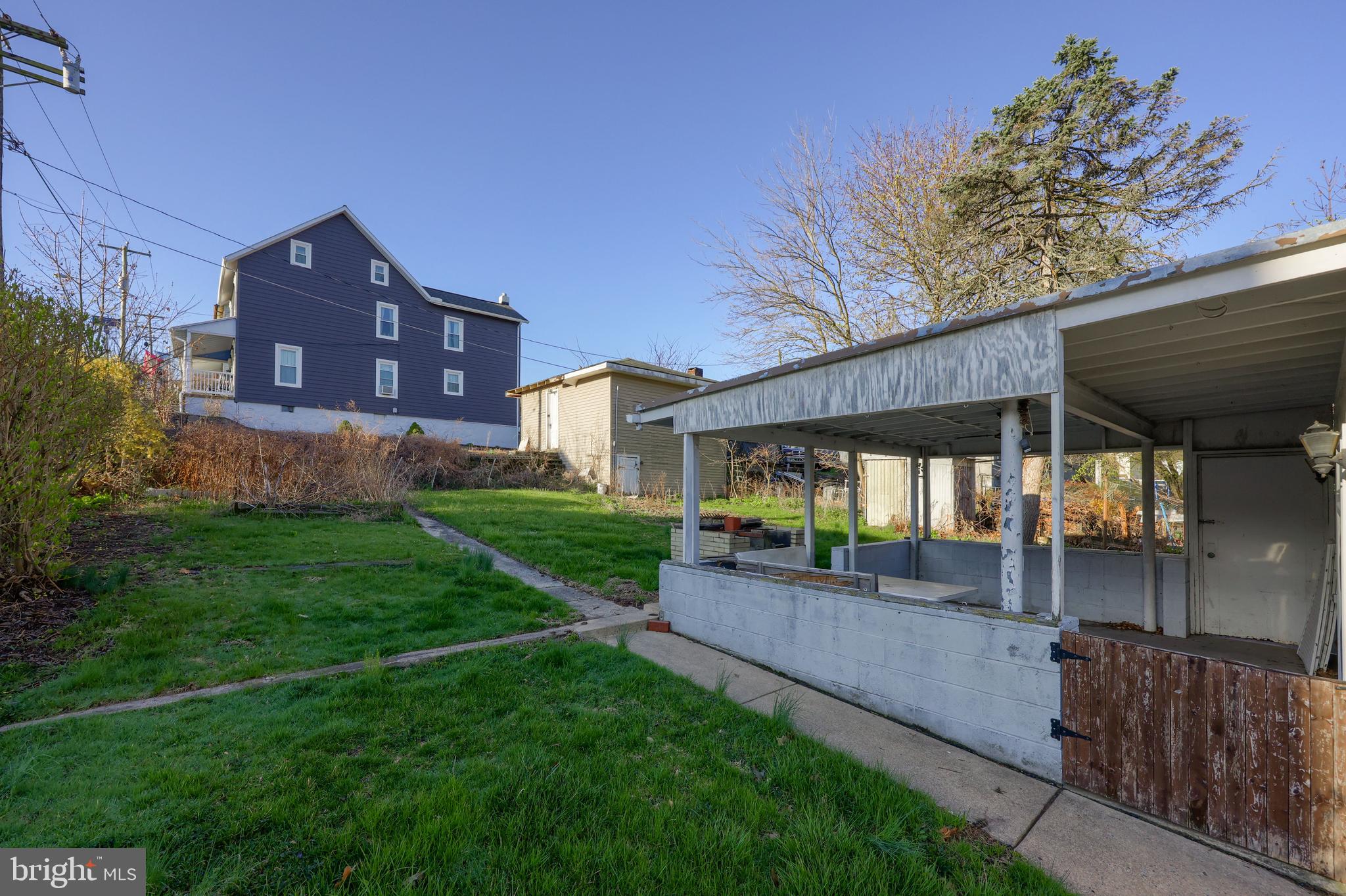 20 ACRE WOODS - Residential