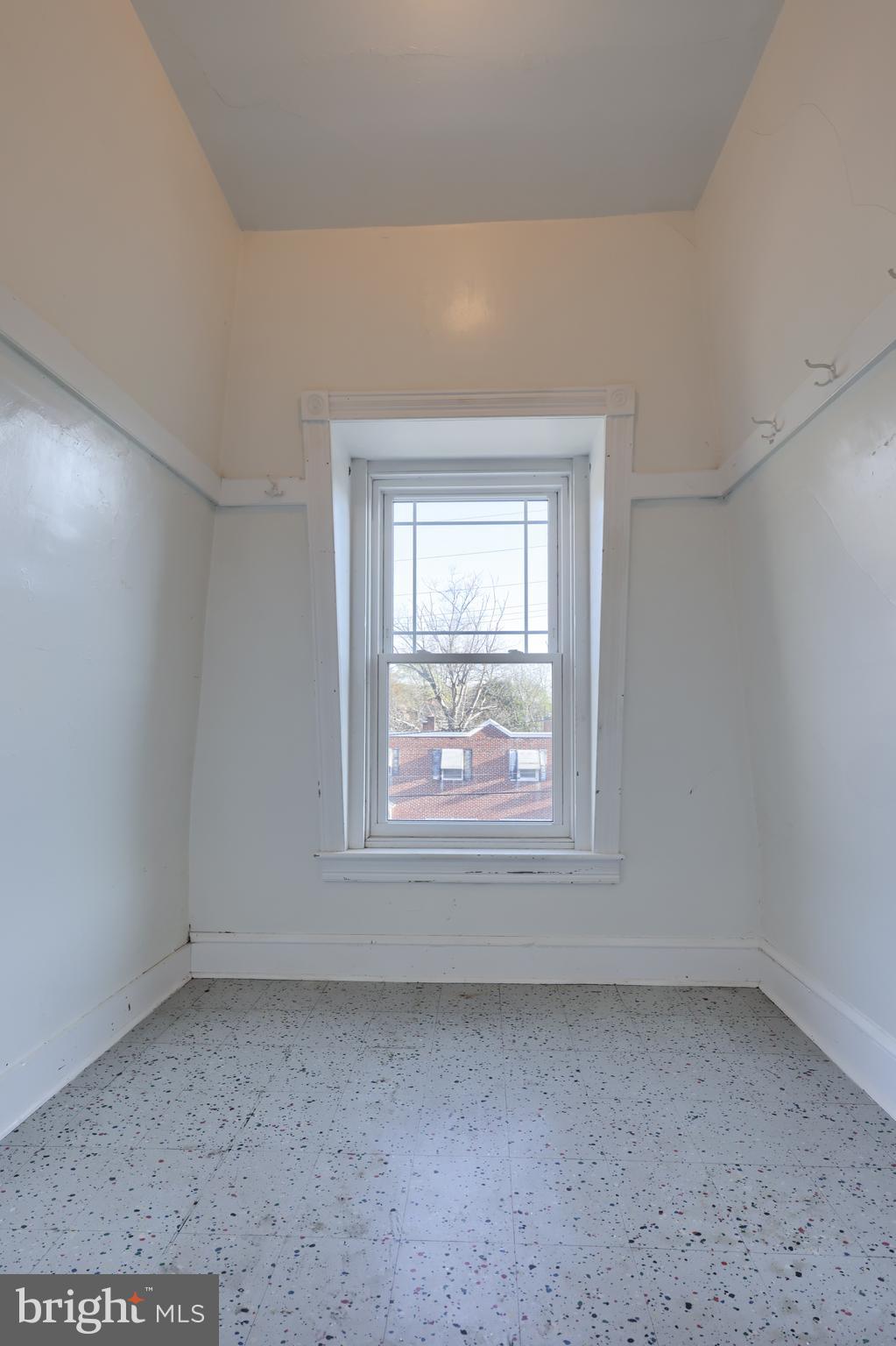 20 ACRE WOODS - Residential