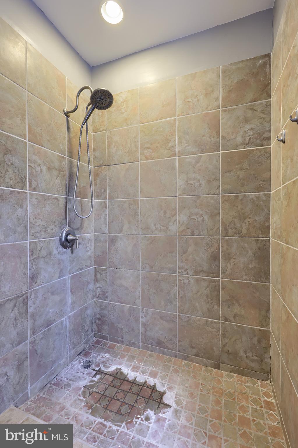 20 ACRE WOODS - Residential