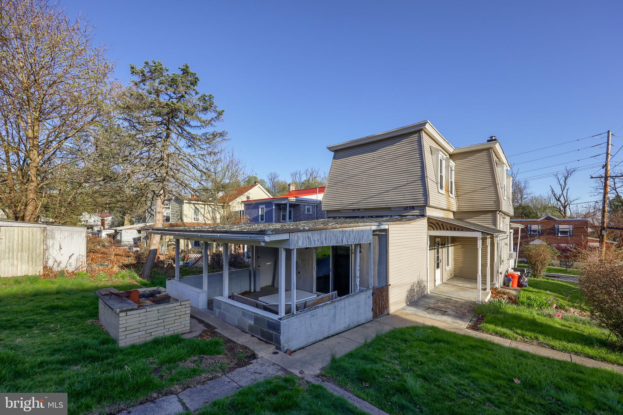 20 ACRE WOODS - Residential