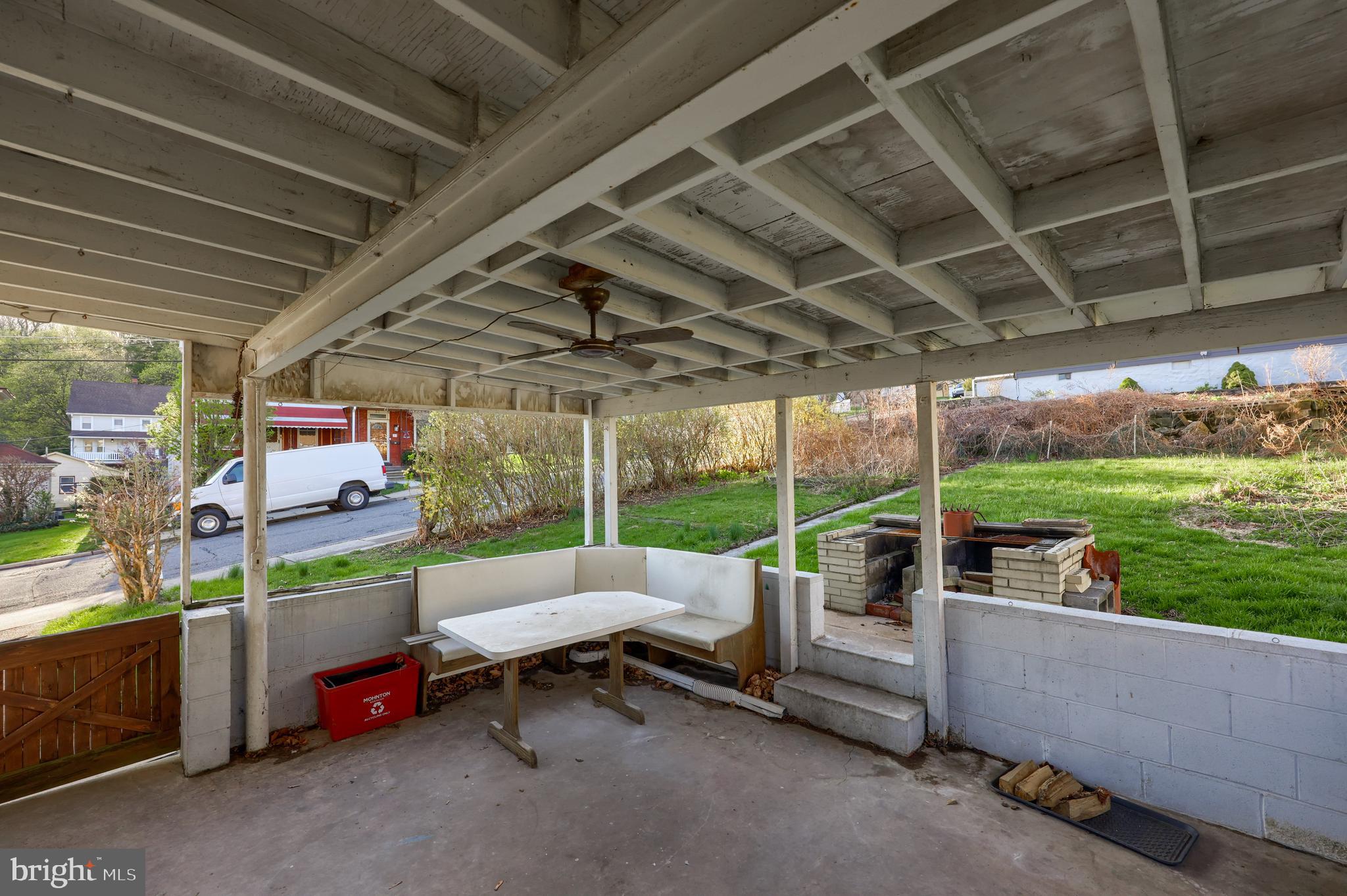 20 ACRE WOODS - Residential