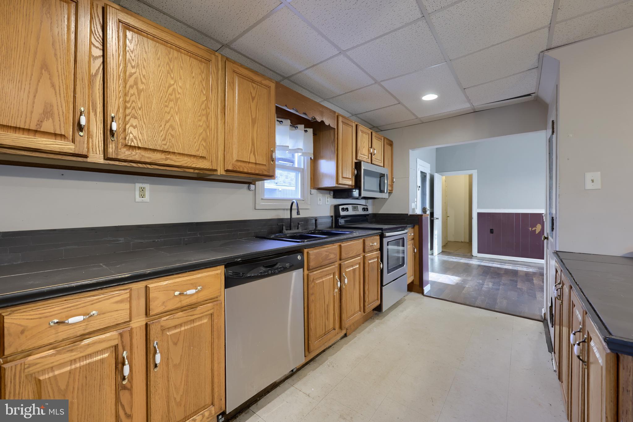 20 ACRE WOODS - Residential