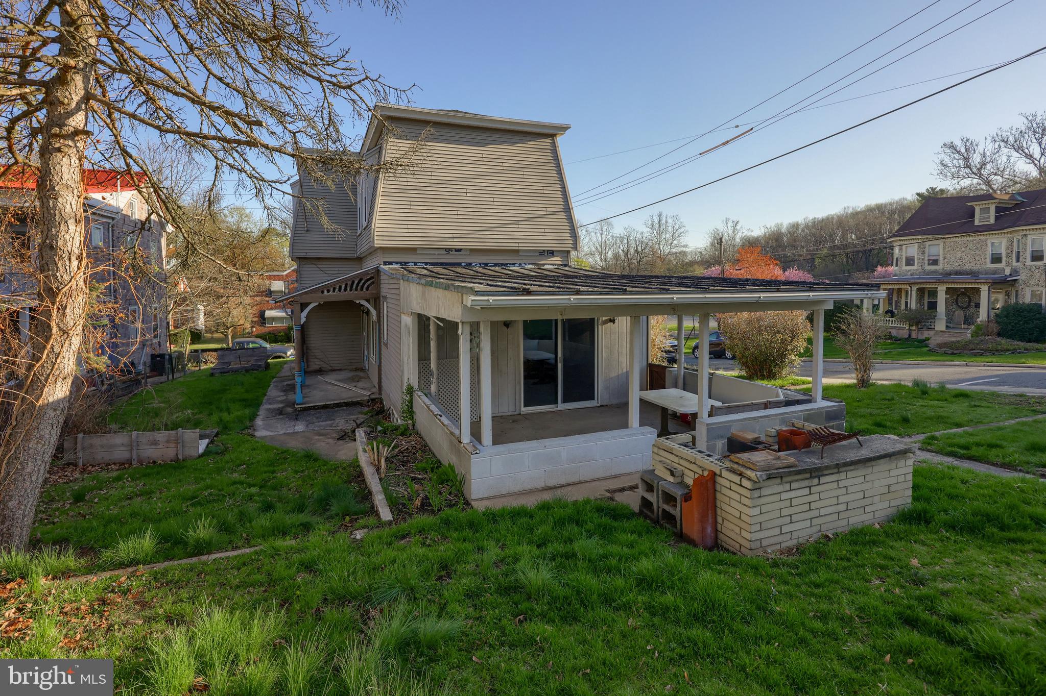 20 ACRE WOODS - Residential