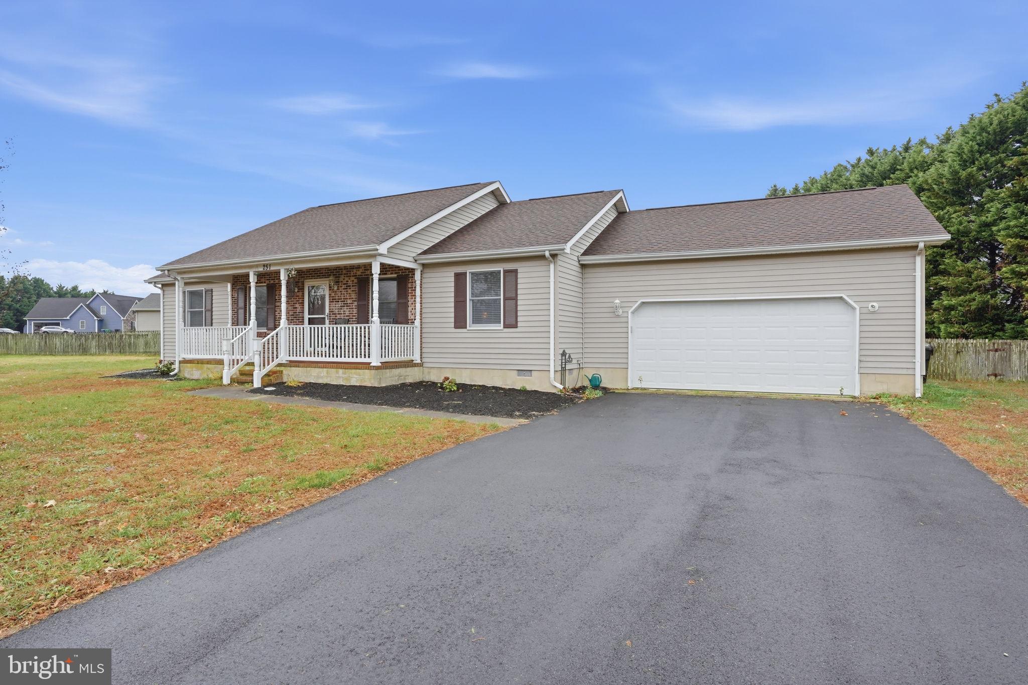 MISTY PINES - Residential