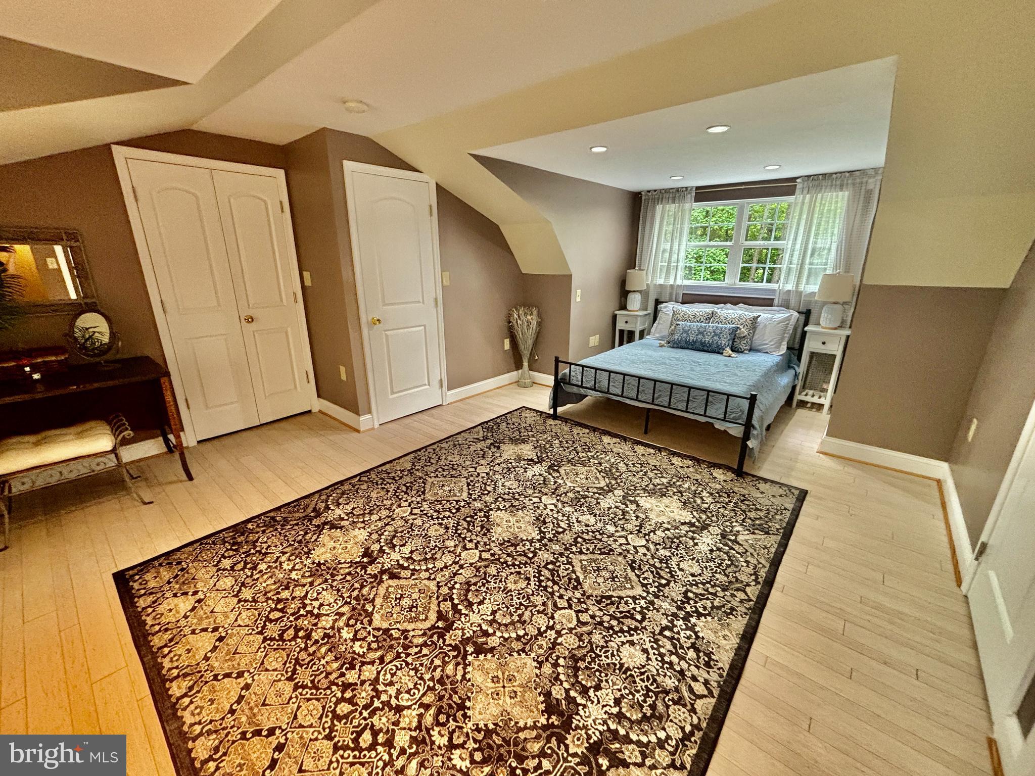 ELLENWOOD - Residential