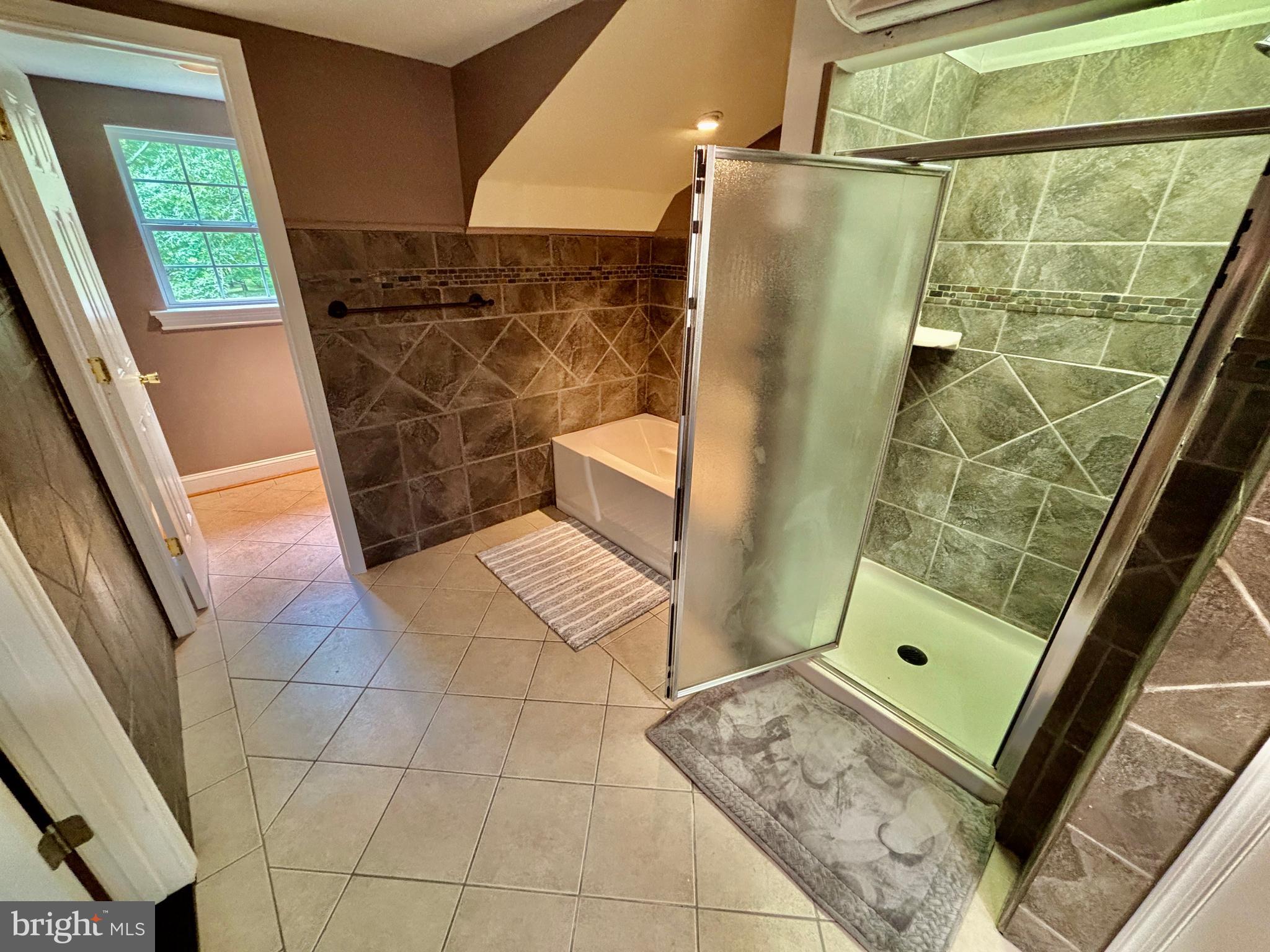 ELLENWOOD - Residential