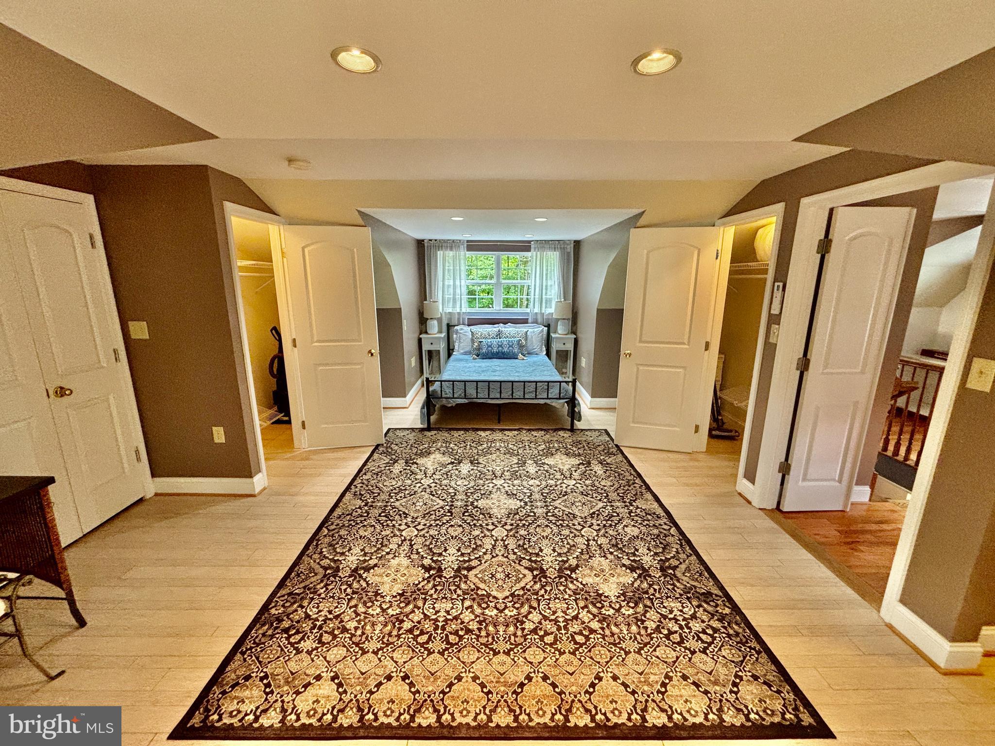 ELLENWOOD - Residential