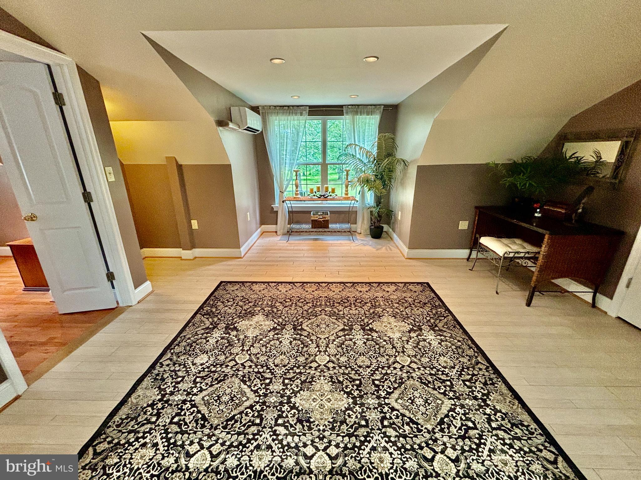 ELLENWOOD - Residential