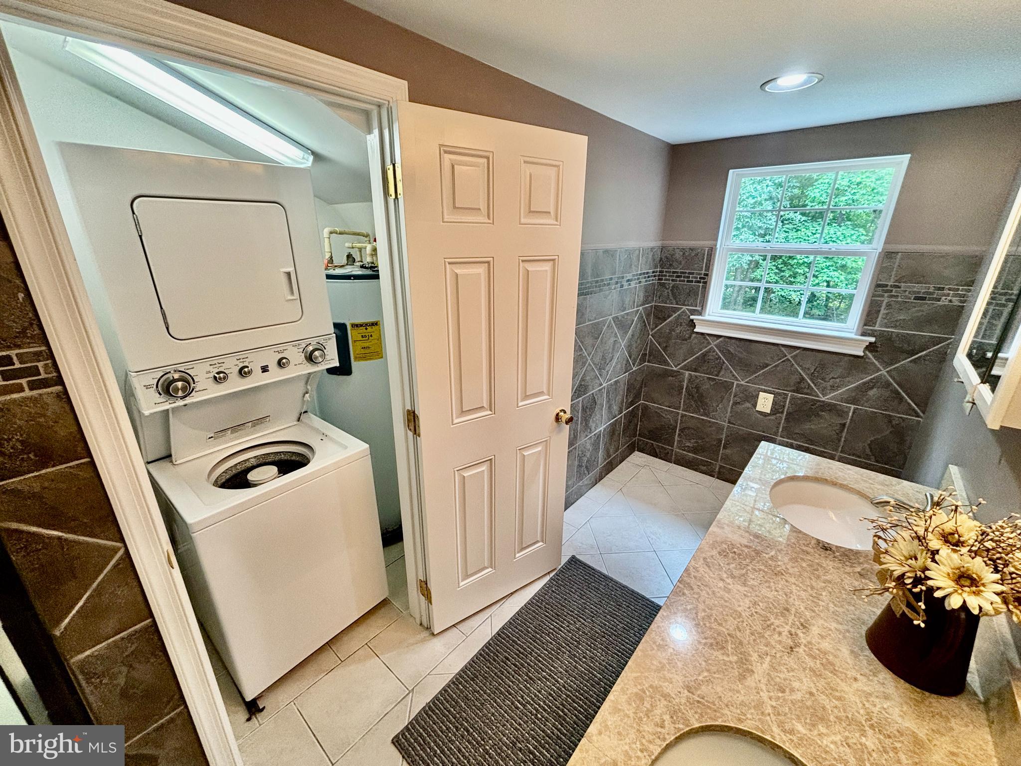 ELLENWOOD - Residential