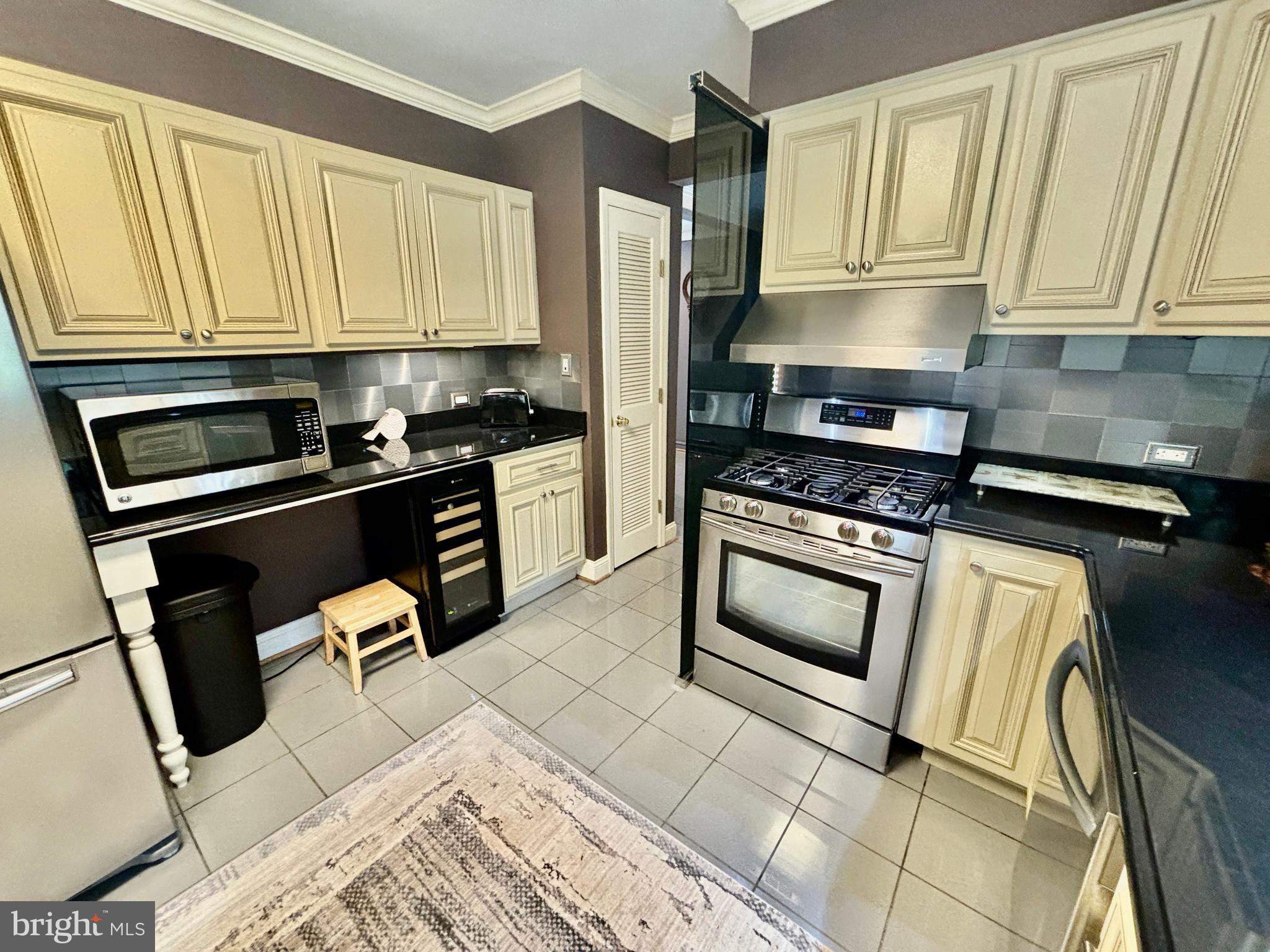 ELLENWOOD - Residential