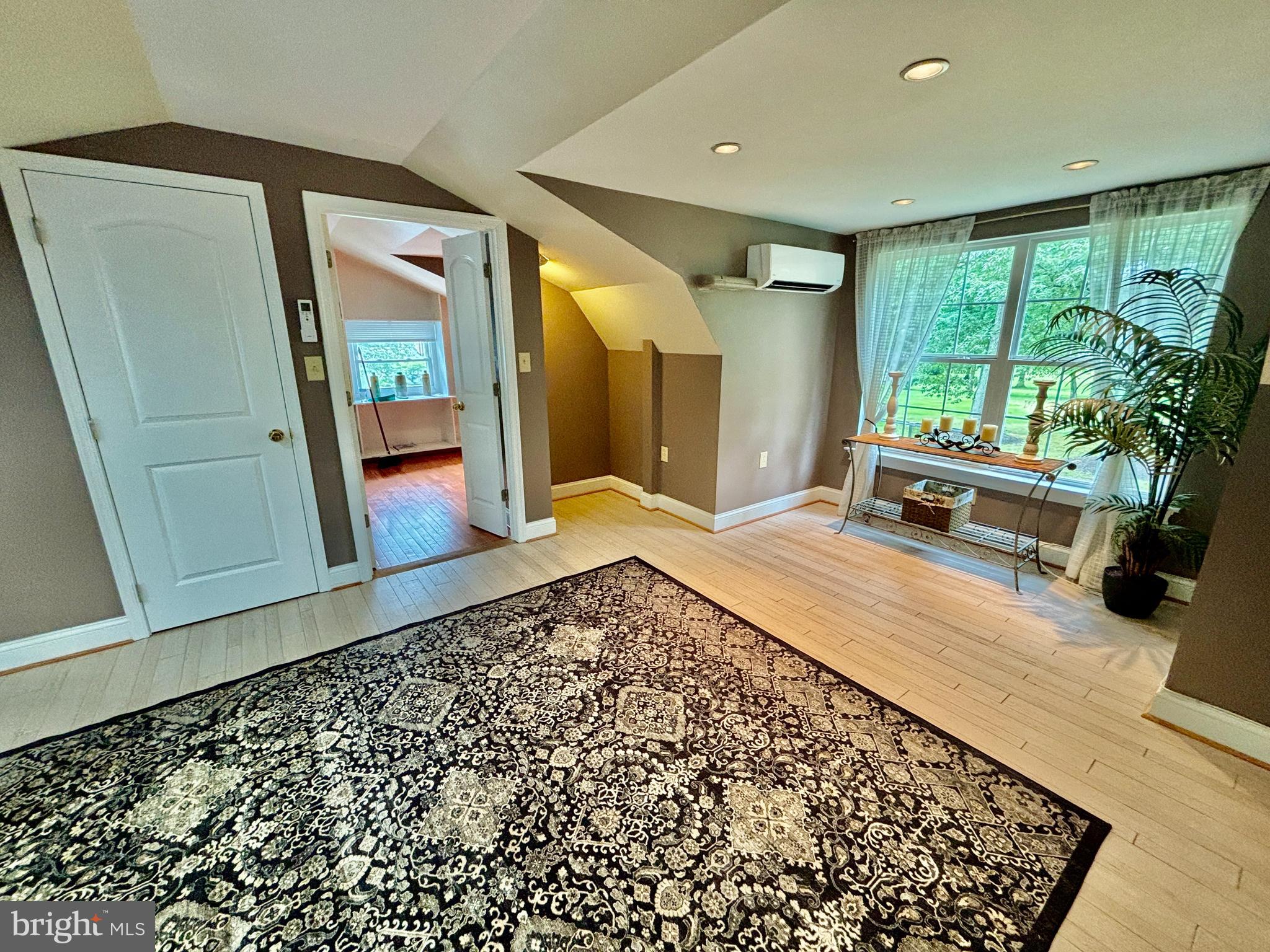 ELLENWOOD - Residential