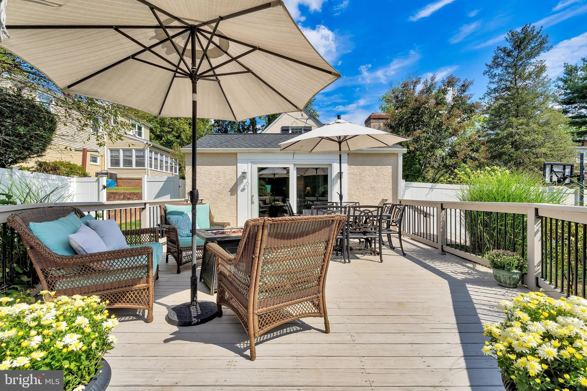 Flourtown, Pennsylvania 19031, United States, 4 Bedrooms Bedrooms, ,2 BathroomsBathrooms,Residential,Pending,211887