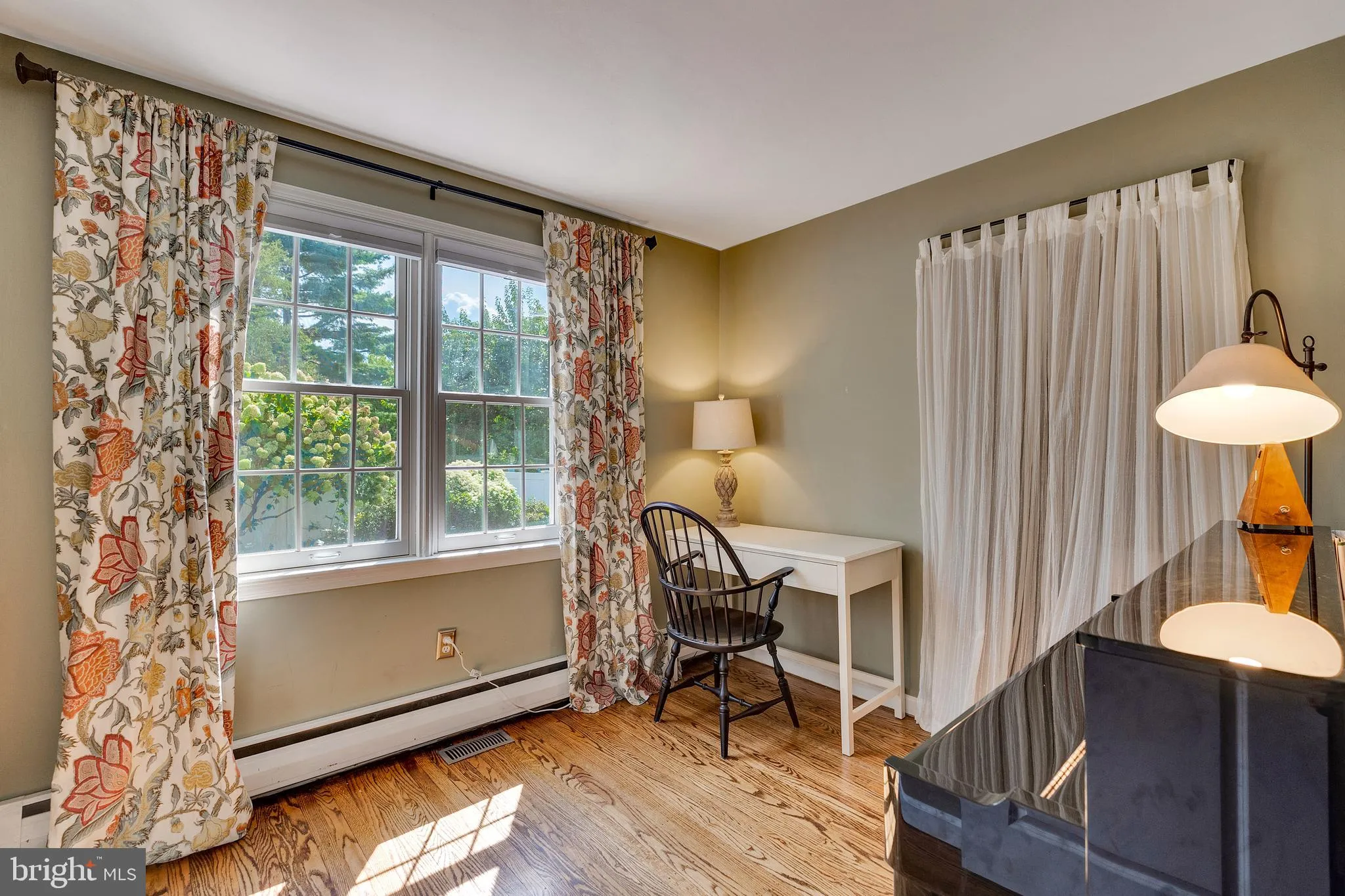 Flourtown, Pennsylvania 19031, United States, 4 Bedrooms Bedrooms, ,2 BathroomsBathrooms,Residential,Pending,211887