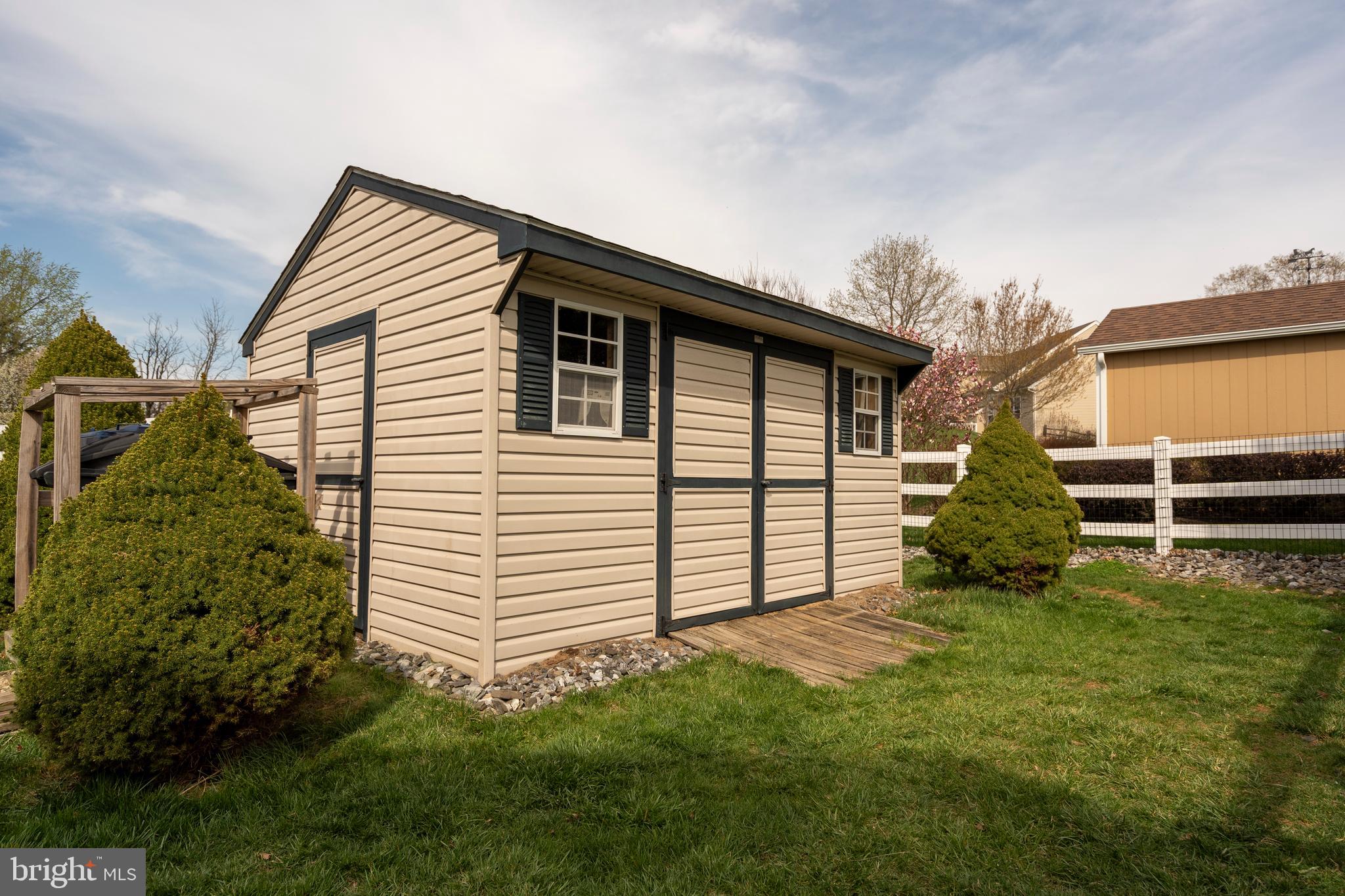 VALLEY FARM ESTATES - Residential