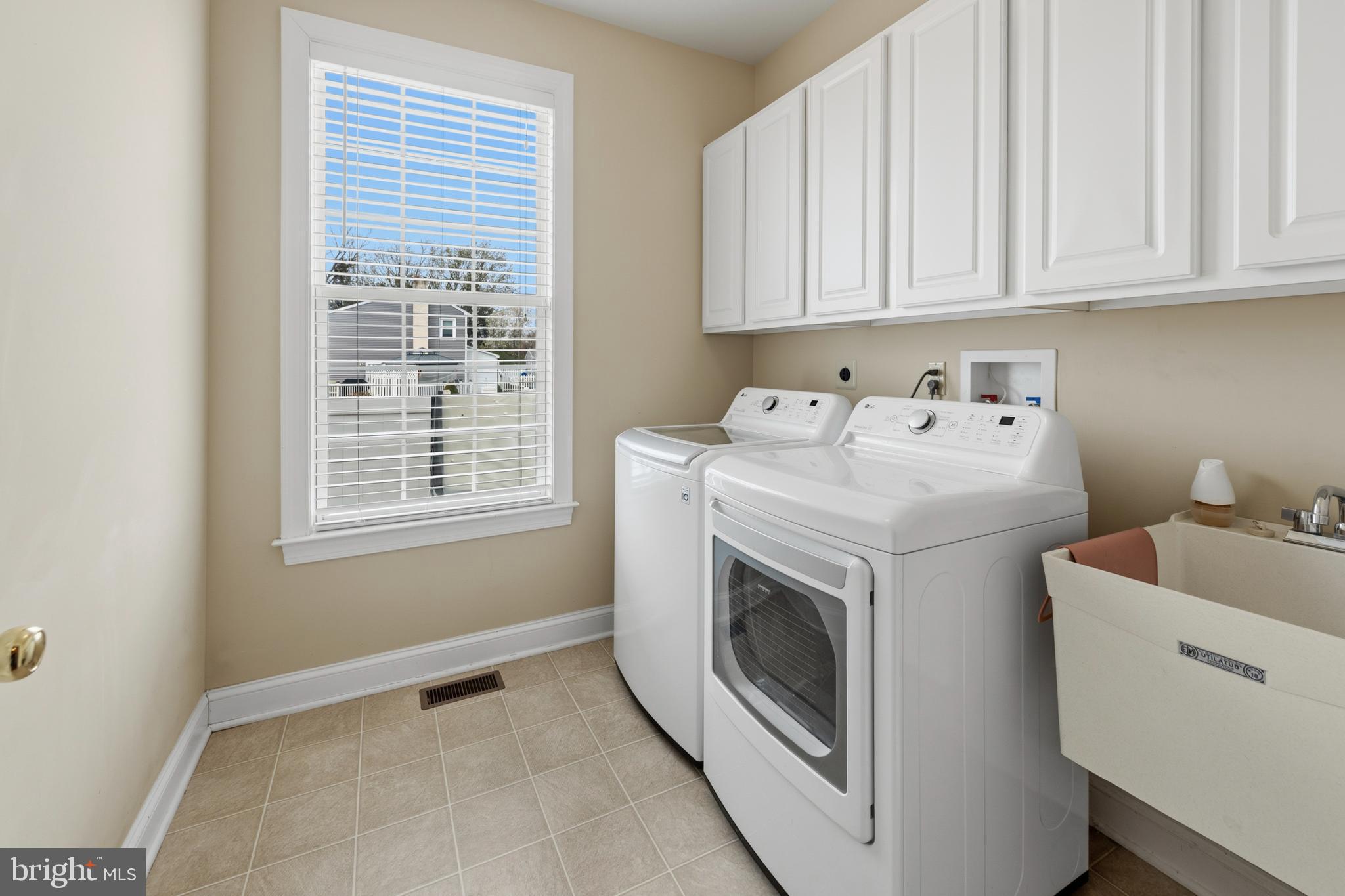 VALLEY FARM ESTATES - Residential