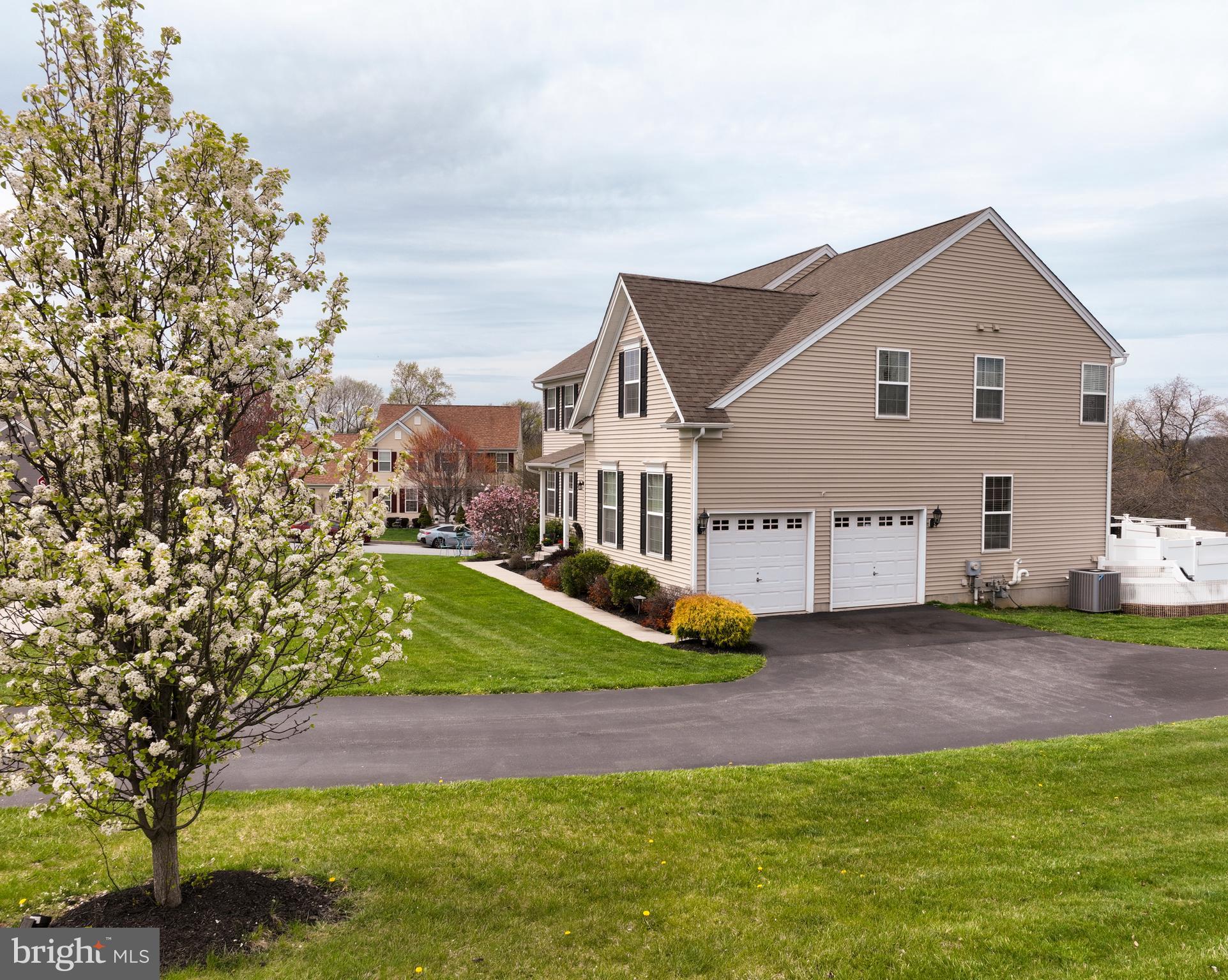 VALLEY FARM ESTATES - Residential
