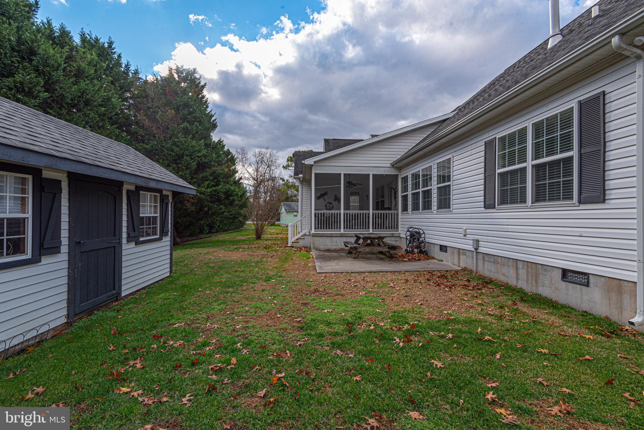 BUTTERCUP COURT - Residential