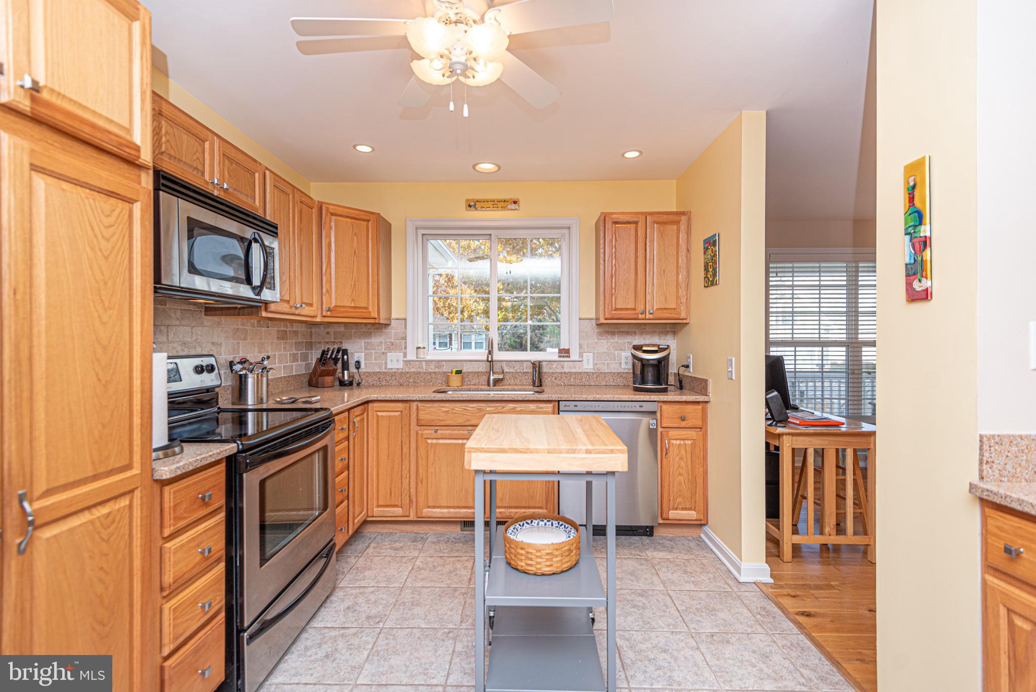 BUTTERCUP COURT - Residential