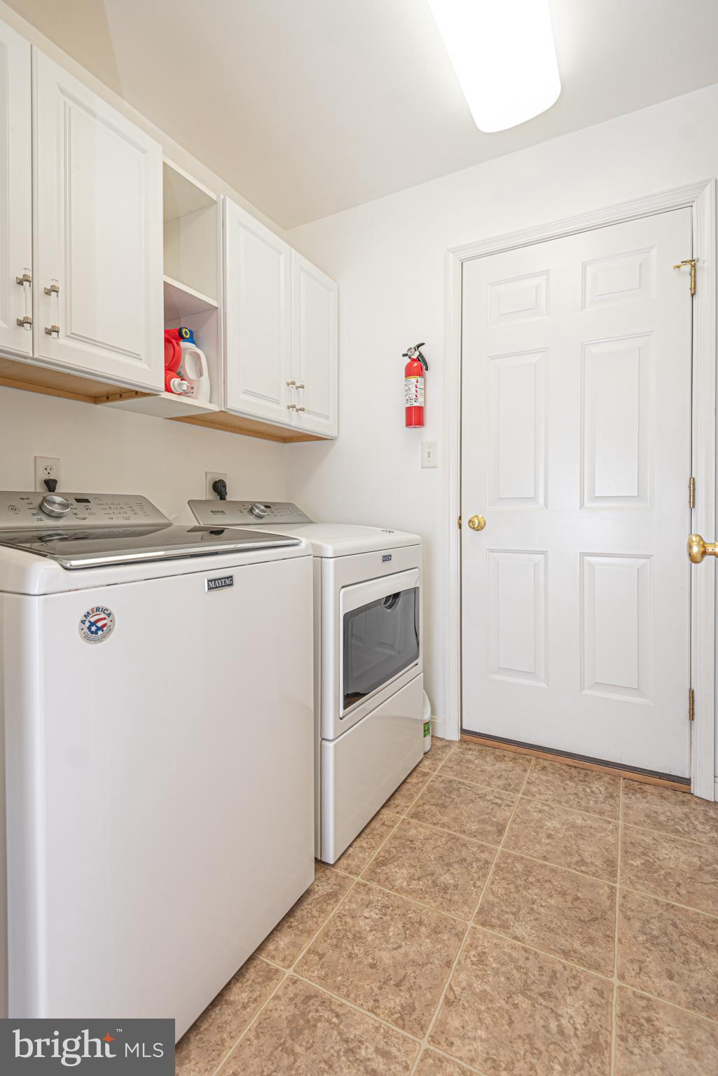 BUTTERCUP COURT - Residential