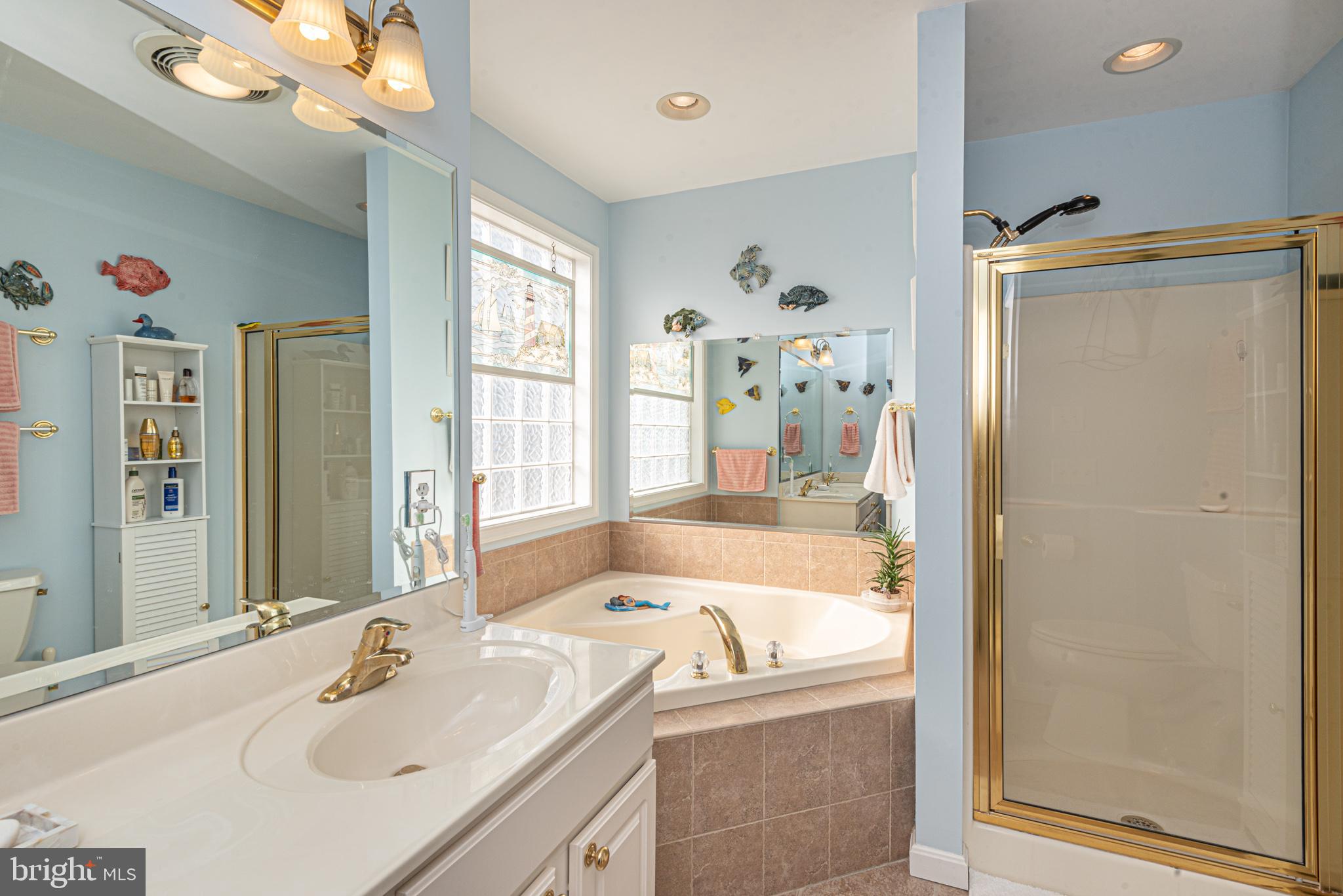 BUTTERCUP COURT - Residential