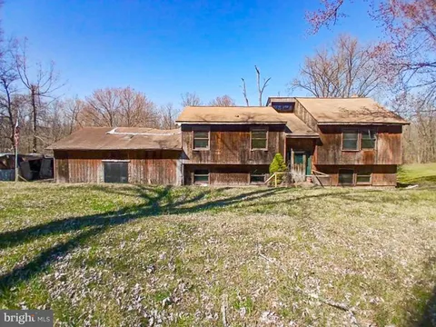 1821 E Rte 724, Douglassville, PA MLS: PABK2051724