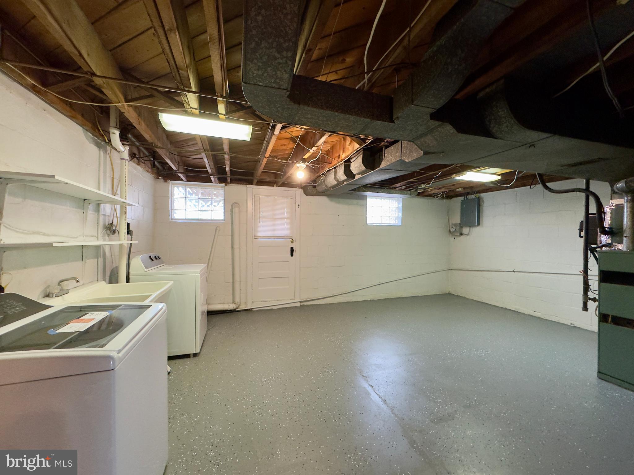 WEST EDMONDALE - Residential Lease