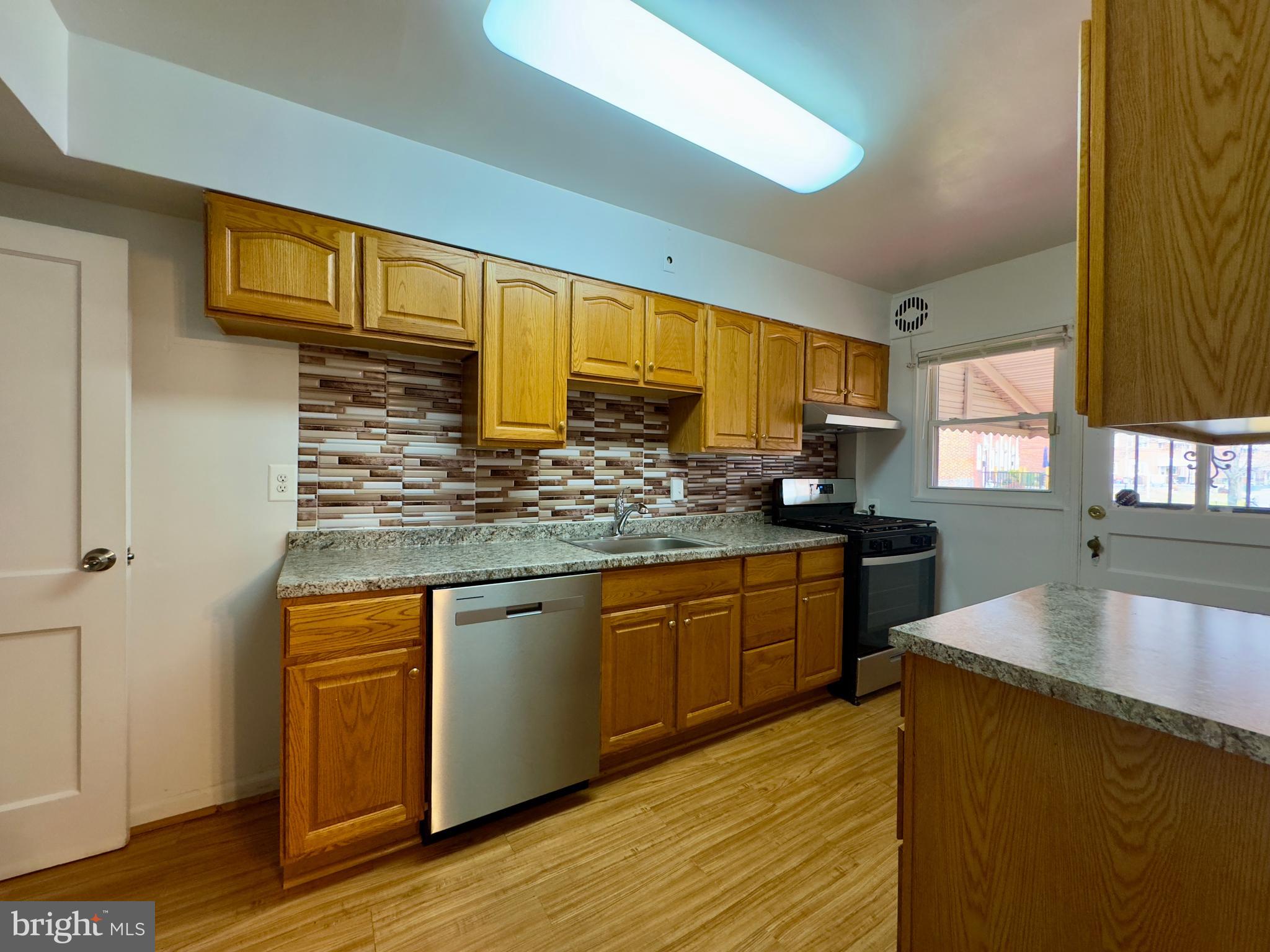 WEST EDMONDALE - Residential Lease