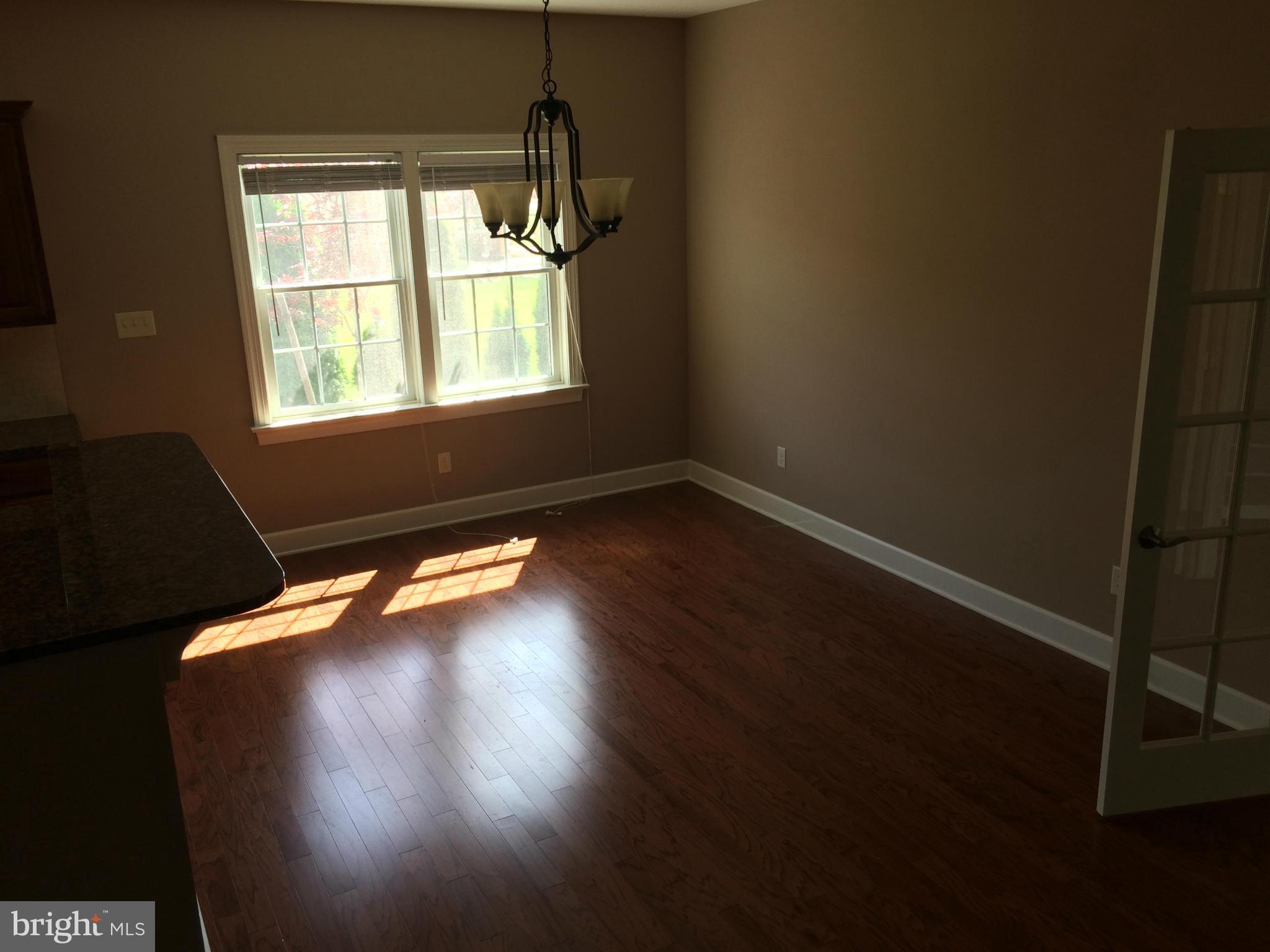 MAPLE RUN - Residential