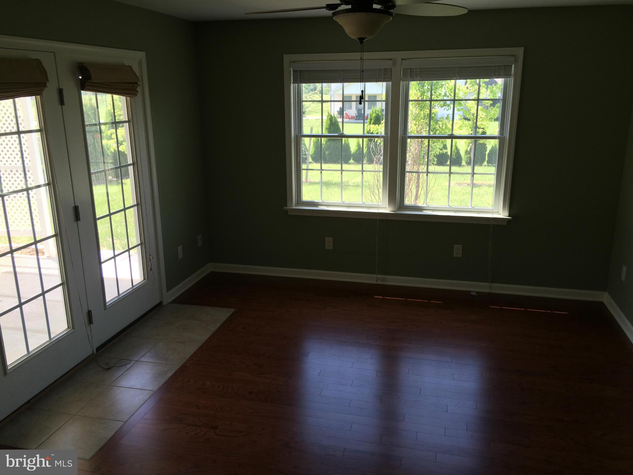 MAPLE RUN - Residential