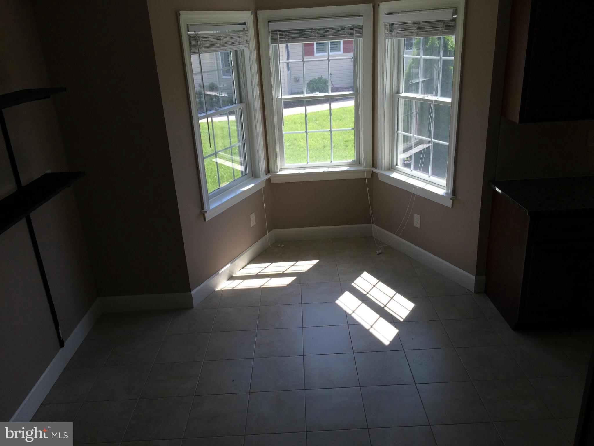 MAPLE RUN - Residential