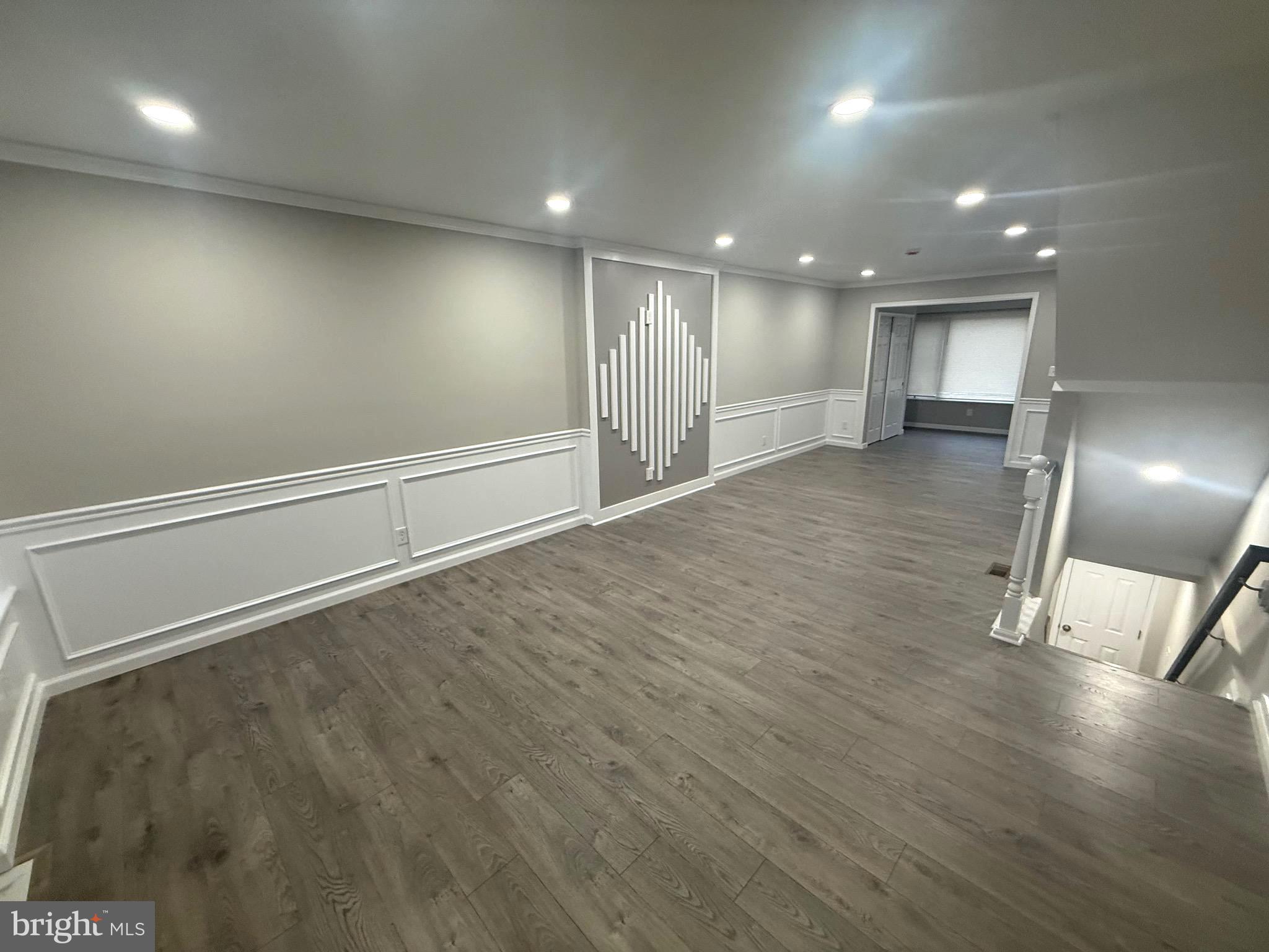 WEST OAK LANE - Residential