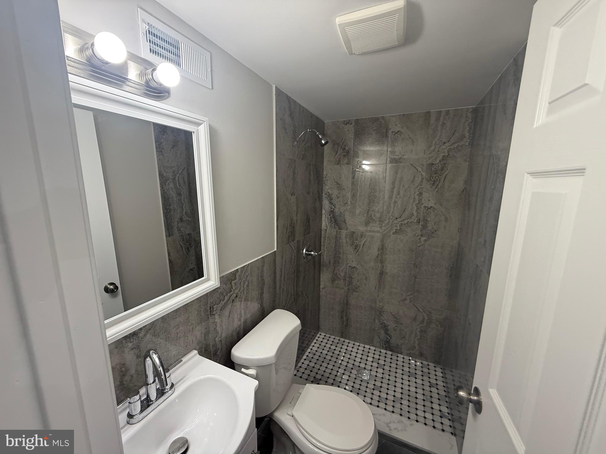 WEST OAK LANE - Residential