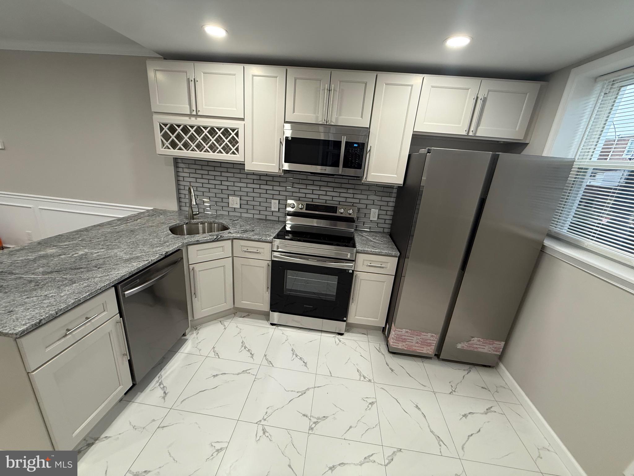 WEST OAK LANE - Residential